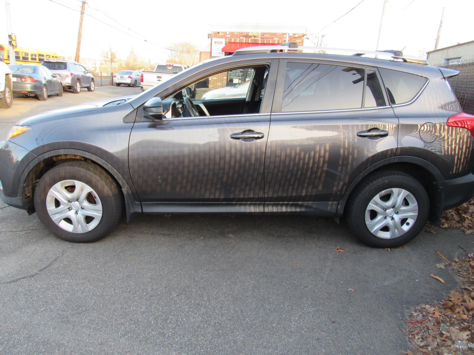 2015 Gray /Gray Toyota RAV4 LE AWD (JTMBFREV5FJ) with an 2.5L L4 DOHC 16V engine, Automatic transmission, located at 215 Milton St, Dedham, MA, 02026, (781) 329-5144, 42.241905, -71.157295 - This nice little SUV is in excellent condition. Runs great. All ASPI Motor Cras vehicles are fully serviced before they are delivered. Our inventory goes through a 200 point digital inspection, that is attached to this ad. Come with a 3/3 nationwide warranty included in the price. Call for details. - Photo #3