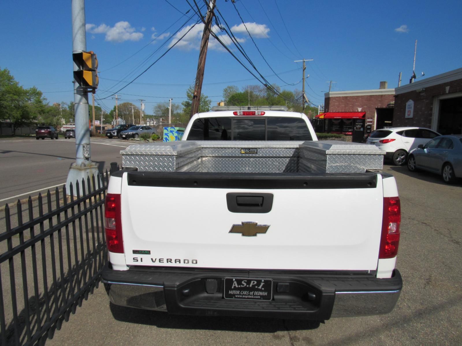 2011 White /Gray Chevrolet Silverado 1500 Work Truck Ext. Cab 4WD (1GCRKPE37BZ) with an 5.3L V8 OHV 16V FFV engine, 4-Speed Automatic transmission, located at 215 Milton St, Dedham, MA, 02026, (781) 329-5144, 42.241905, -71.157295 - This nice work truck has plenty of room for your tools. This is a Certified vehicle. Comes with a 3/3 nationwide warranty included in the price. Call for details. All ASPI Motor Cars vehicles are serviced before they are delivered to assure the highest quality used vehicles. - Photo #3