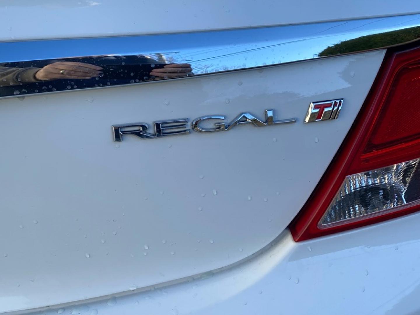 2011 White /TAN Buick Regal CXL Turbo - 3XT (W04GX5GV9B1) with an 2.2L L4 DOHC 16V TURBO engine, Automatic transmission, located at 215 Milton St, Dedham, MA, 02026, (781) 329-5144, 42.241905, -71.157295 - This nice low mileage vehicle is in excellent condition. Runs as good as it looks. Don't miss this one. Hard to find low mileage vehicles under 10K. All ASPI Motor Cars vehicles are fully serviced before they are delivered to assure the highest quality used vehicles. Come with a 3/3 warranty include - Photo#7