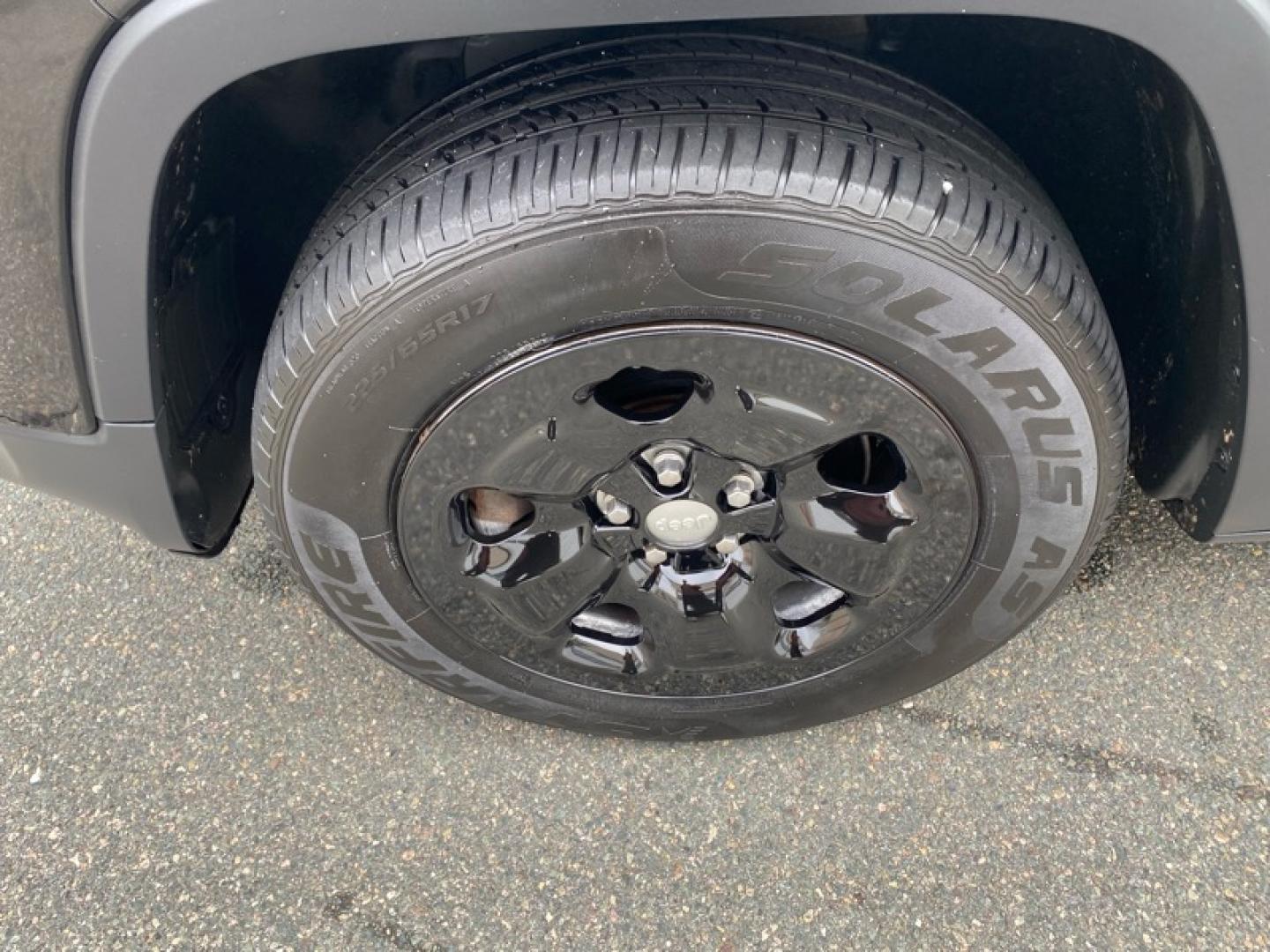 2014 charcoal /charcoal Jeep Cherokee Sport 4WD (1C4PJMAB8EW) with an 2.4L L4 DOHC 16V engine, 9-Speed Automatic transmission, located at 215 Milton St, Dedham, MA, 02026, (781) 329-5144, 42.241905, -71.157295 - Low Mileage, 4WD SUV. Very nice condition. All ASPI Motor Cars vehicles are fully serviced before they are delivered. Comes with a 3/3 warranty included in the price. Call for details. Prices on all vehicles do not include $299.95 Documentation fee, as well as Massachusetts sales tax, Registrat - Photo#16