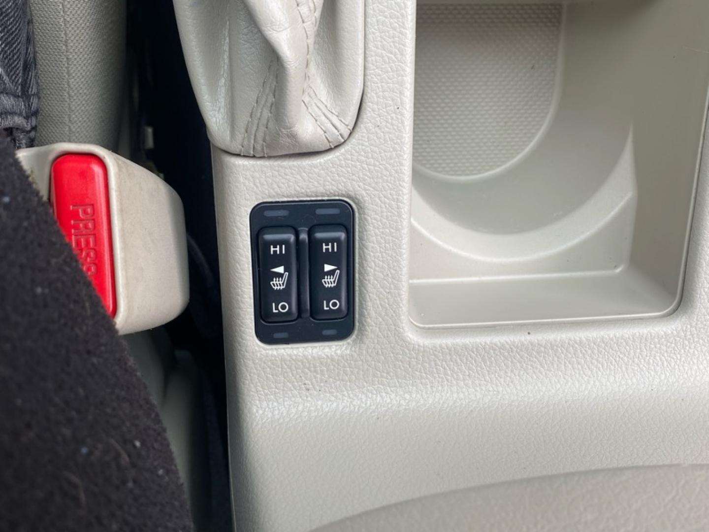 2015 White /Tan Subaru Impreza 2.0i Premium PZEV 5-Door (JF1GPAC61FH) with an 2.0L H4 DOHC 16V engine, Continuously Variable Transmission transmission, located at 215 Milton St, Dedham, MA, 02026, (781) 329-5144, 42.241905, -71.157295 - Photo#15