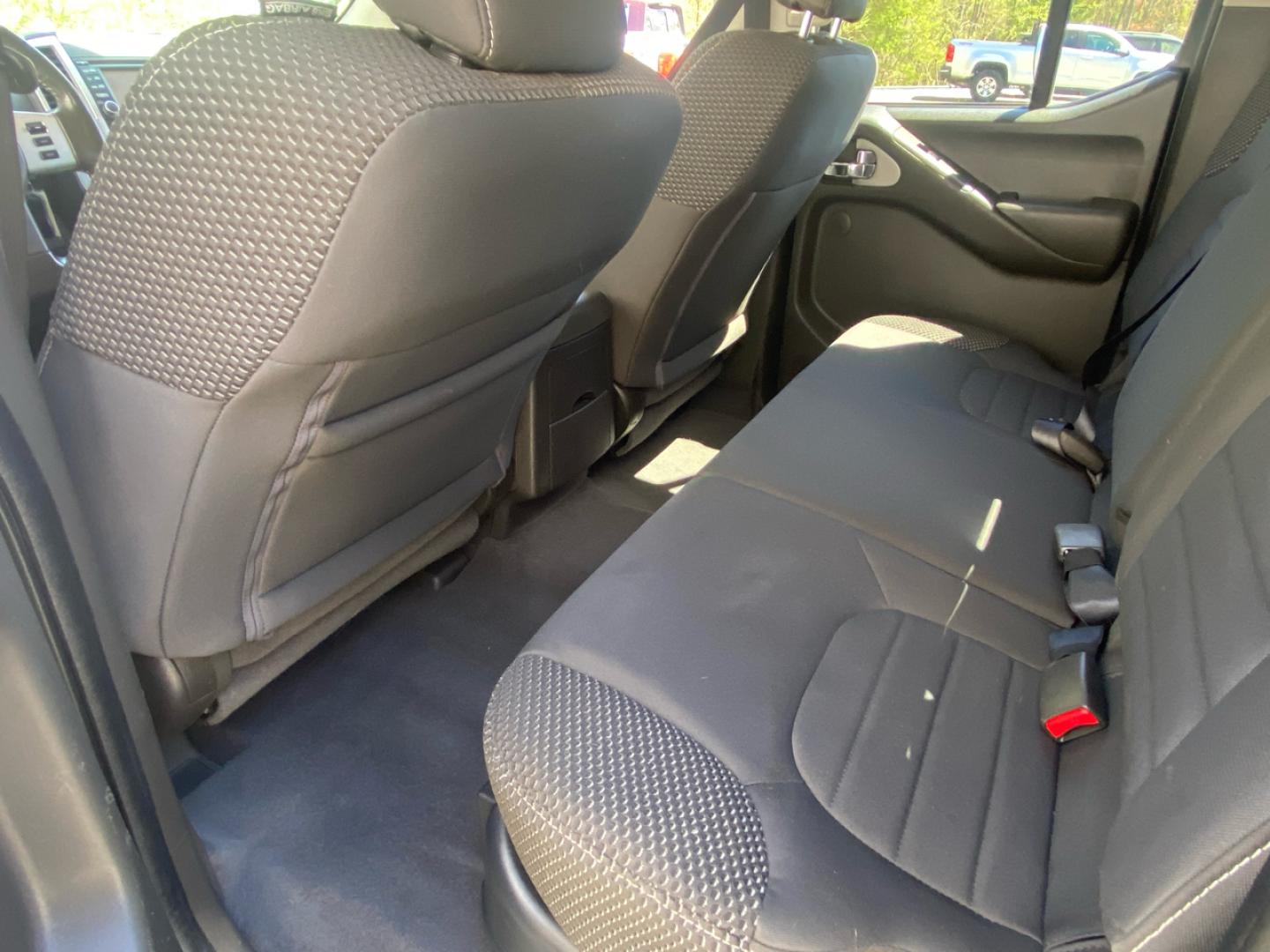 2019 Blue /Grey Nissan Frontier SL Crew Cab 5AT 4WD Pro-4 (1N6AD0EV1KN) with an 4.0L V6 DOHC 24V engine, 5A transmission, located at 215 Milton St, Dedham, MA, 02026, (781) 329-5144, 42.241905, -71.157295 - Single Owner, Low Mileage 4WD. Sure to please on every level!! Prices on all vehicles do not include $299.95 Documentation fee, as well as Massachusetts sales tax, Registration, Title Fee and State inspection. We try our hardest to be as accurate in our descriptions as possible. ASPI Motor Ca - Photo#17