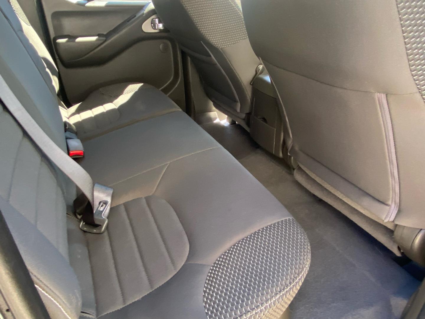 2019 Blue /Grey Nissan Frontier SL Crew Cab 5AT 4WD Pro-4 (1N6AD0EV1KN) with an 4.0L V6 DOHC 24V engine, 5A transmission, located at 215 Milton St, Dedham, MA, 02026, (781) 329-5144, 42.241905, -71.157295 - Single Owner, Low Mileage 4WD. Sure to please on every level!! Prices on all vehicles do not include $299.95 Documentation fee, as well as Massachusetts sales tax, Registration, Title Fee and State inspection. We try our hardest to be as accurate in our descriptions as possible. ASPI Motor Ca - Photo#18
