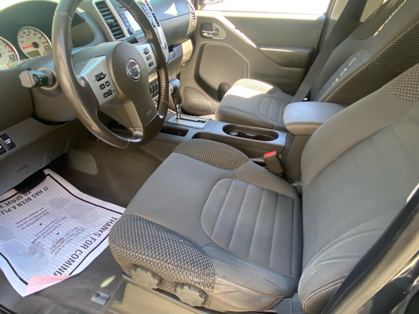 2019 Blue /Grey Nissan Frontier SL Crew Cab 5AT 4WD Pro-4 (1N6AD0EV1KN) with an 4.0L V6 DOHC 24V engine, 5A transmission, located at 215 Milton St, Dedham, MA, 02026, (781) 329-5144, 42.241905, -71.157295 - Single Owner, Low Mileage 4WD. Sure to please on every level!! Prices on all vehicles do not include $299.95 Documentation fee, as well as Massachusetts sales tax, Registration, Title Fee and State inspection. We try our hardest to be as accurate in our descriptions as possible. ASPI Motor Ca - Photo#15