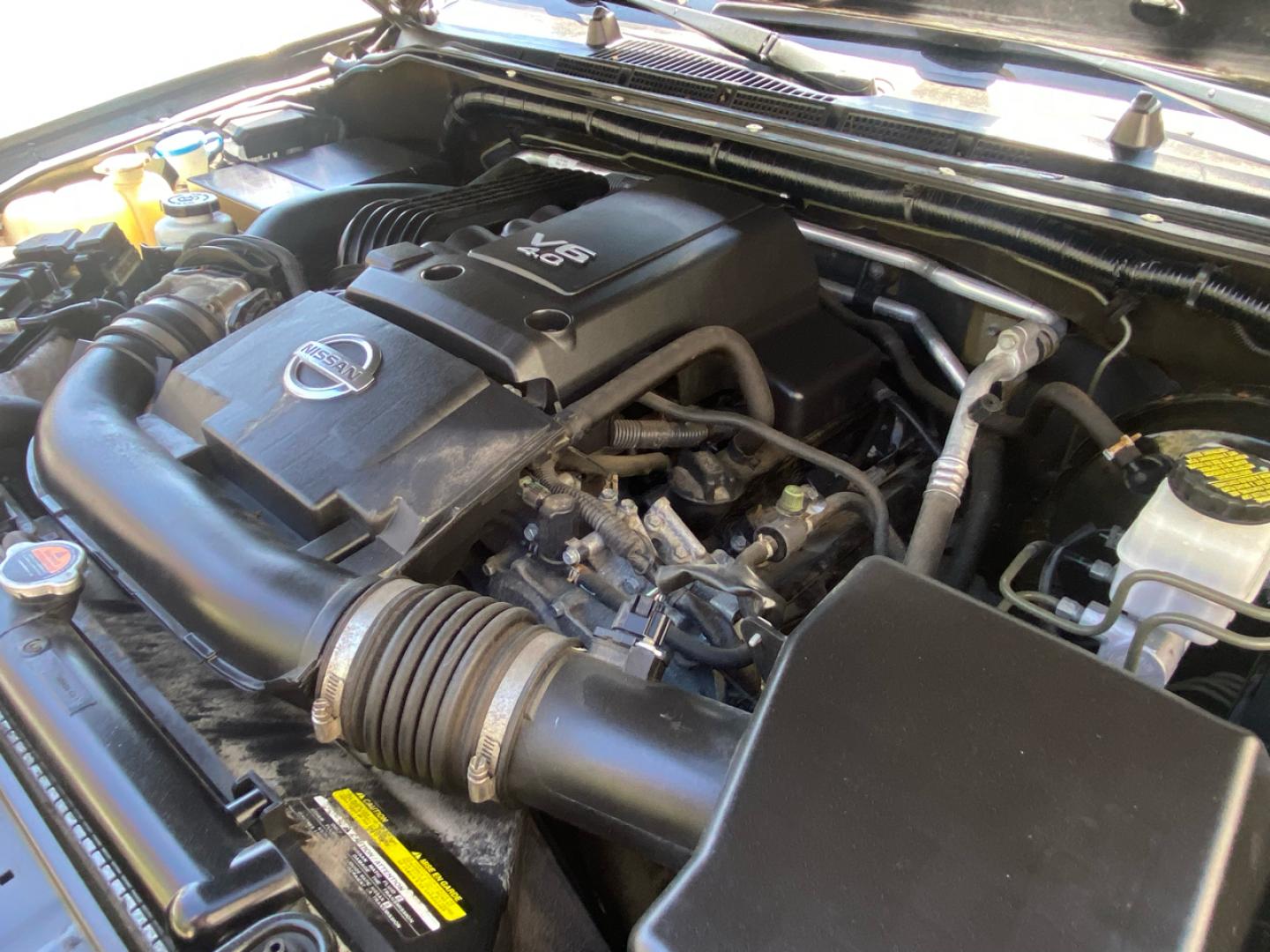 2019 Blue /Grey Nissan Frontier SL Crew Cab 5AT 4WD Pro-4 (1N6AD0EV1KN) with an 4.0L V6 DOHC 24V engine, 5A transmission, located at 215 Milton St, Dedham, MA, 02026, (781) 329-5144, 42.241905, -71.157295 - Single Owner, Low Mileage 4WD. Sure to please on every level!! Prices on all vehicles do not include $299.95 Documentation fee, as well as Massachusetts sales tax, Registration, Title Fee and State inspection. We try our hardest to be as accurate in our descriptions as possible. ASPI Motor Ca - Photo#26