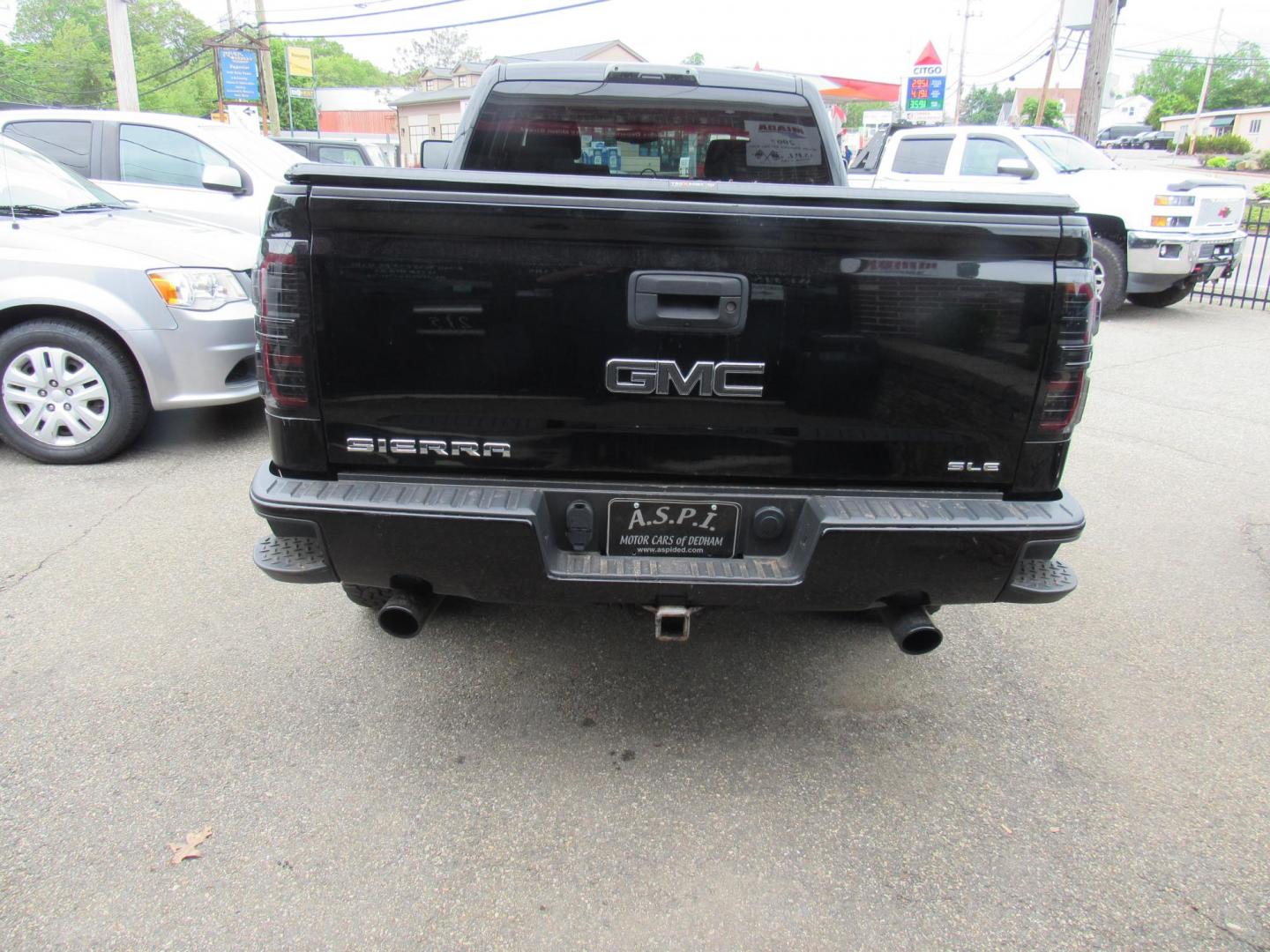 2017 BLACK /Gray GMC Sierra 1500 SLE Double Cab 4WD (1GTV2MEC7HZ) with an 5.3L V8 OHV 16V engine, 6A transmission, located at 215 Milton St, Dedham, MA, 02026, (781) 329-5144, 42.241905, -71.157295 - This beautiful truck is in excellent condition. Runs as good as it looks. New Borla dual exhaust. Tongue cover.Heated Seats All ASPI Motor Cars vehicles are fully service before they are delivered to assure the highest quality used vehicles. Comes with a 3/3 warranty included in the price.. Price - Photo#5