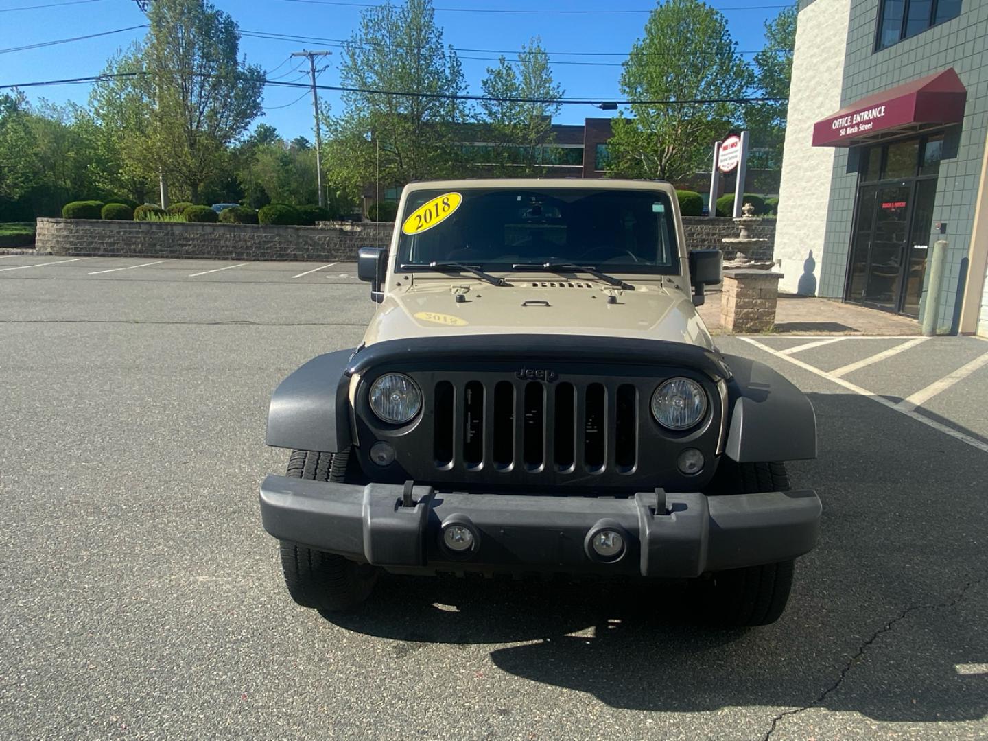 2018 Sahara Tan /charcoal Jeep Wrangler Unlimited Sport 4WD (1C4BJWDGXJL) with an 3.6L V6 DOHC 24V FFV engine, Automatic transmission, located at 215 Milton St, Dedham, MA, 02026, (781) 329-5144, 42.241905, -71.157295 - Super Clean Low milage Jeep Unlimited. Always Serviced, Always Safisfied!!! Trades Welcome - Photo#6
