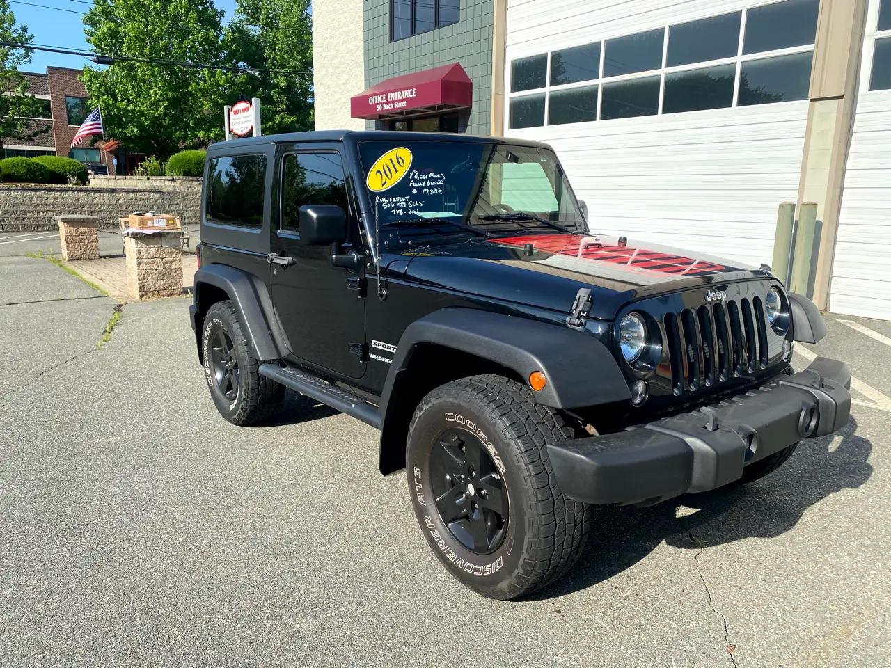 photo of 2016 Jeep Wrangler Sport 4WD