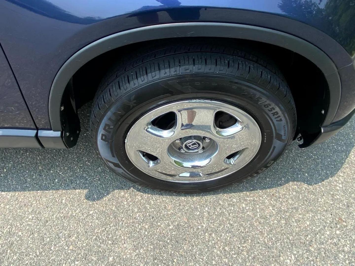 2009 Blue /Grey Honda CR-V LX 4WD 5-Speed AT (JHLRE48379C) with an 2.4L L4 DOHC 16V engine, 5-Speed Automatic transmission, located at 215 Milton St, Dedham, MA, 02026, (781) 329-5144, 42.241905, -71.157295 - Super Clean CRV Drives well. Looks great Always Honda Quality Always Fully warrantied Prices on all vehicles do not include $299.95 Documentation fee, as well as Massachusetts sales tax, Registration, Title Fee and State inspection. We try our hardest to be as accurate in our descriptions as - Photo#18
