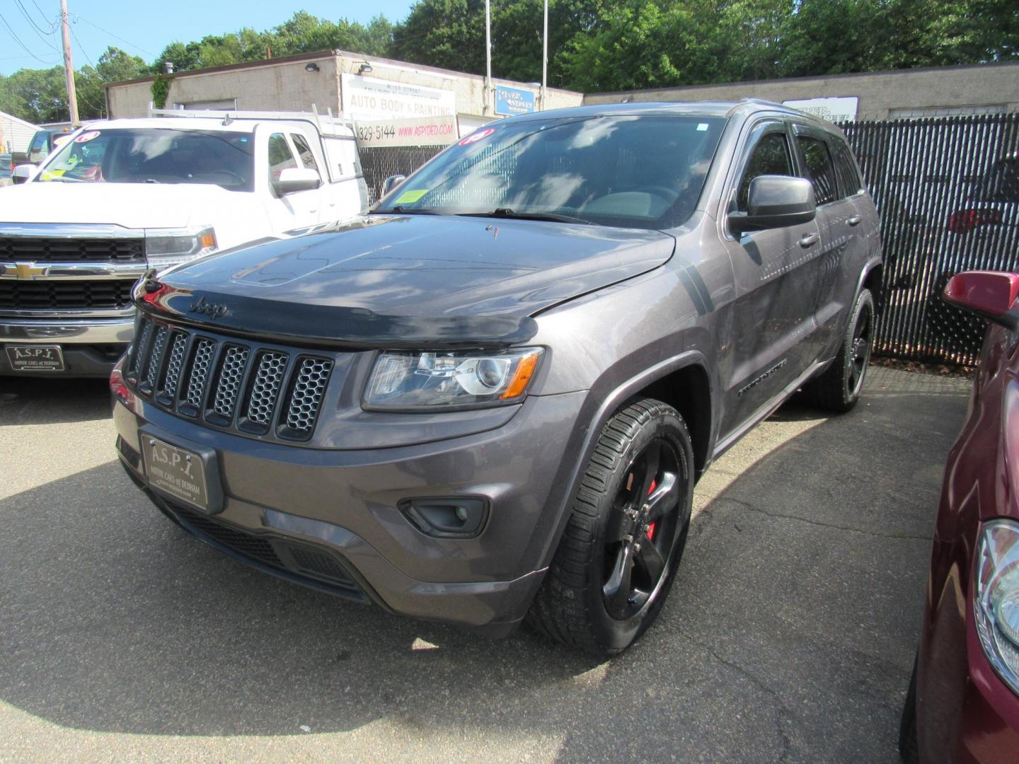 2015 Gray /Black Jeep Grand Cherokee Laredo 4WD (1C4RJFAG8FC) with an 3.6L V6 DOHC 24V engine, 8-Speed Automatic transmission, located at 215 Milton St, Dedham, MA, 02026, (781) 329-5144, 42.241905, -71.157295 - This special edition Altitude is in excellent condition. Runs like brand new. Lots of recent service. Loaded up with Leather, Alloys, Moonroof, Sport suspension. All ASPI Motor Cars vehicles are fully service before they are delivered. Comes with a 3/3 warranty included in the price. Call for detail - Photo#3