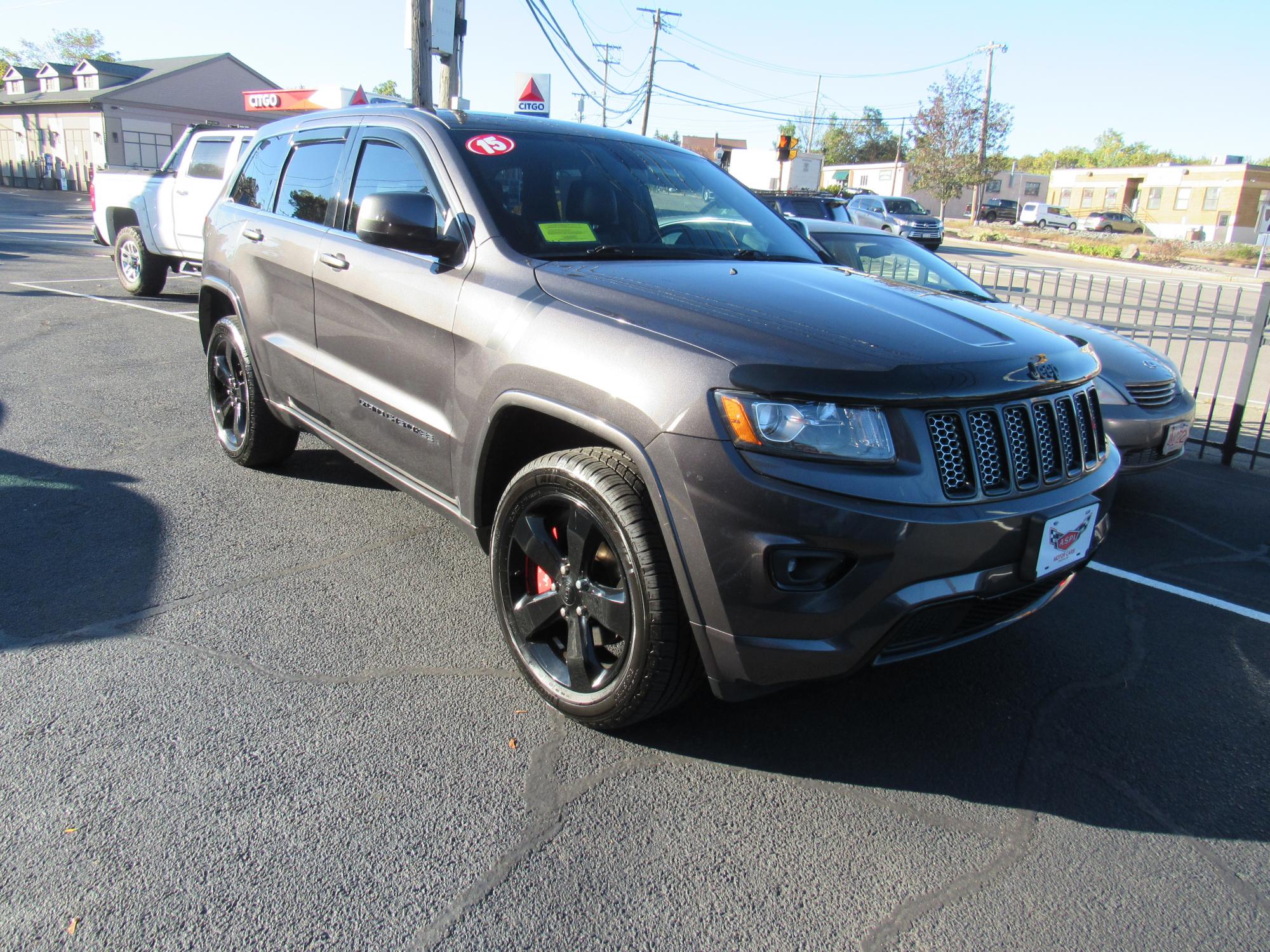 photo of 2015 Jeep Grand Cherokee Altitude AWD