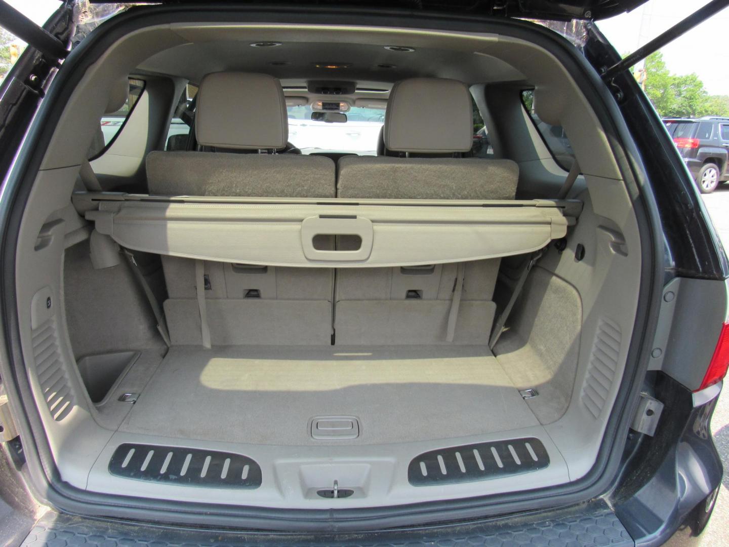 2012 Blue /Gray Dodge Durango Crew AWD (1C4RDJDG4CC) with an 3.6L V6 DOHC 24V engine, 5-Speed Automatic transmission, located at 215 Milton St, Dedham, MA, 02026, (781) 329-5144, 42.241905, -71.157295 - Looking for basic transportation, this is the one. This vehicle has been serviced, but is being sold as-is. Vehicle runs and drives great. Hard to find any vehicles in this price range. Great first vehicle or City vehicle. Call today.. - Photo#16