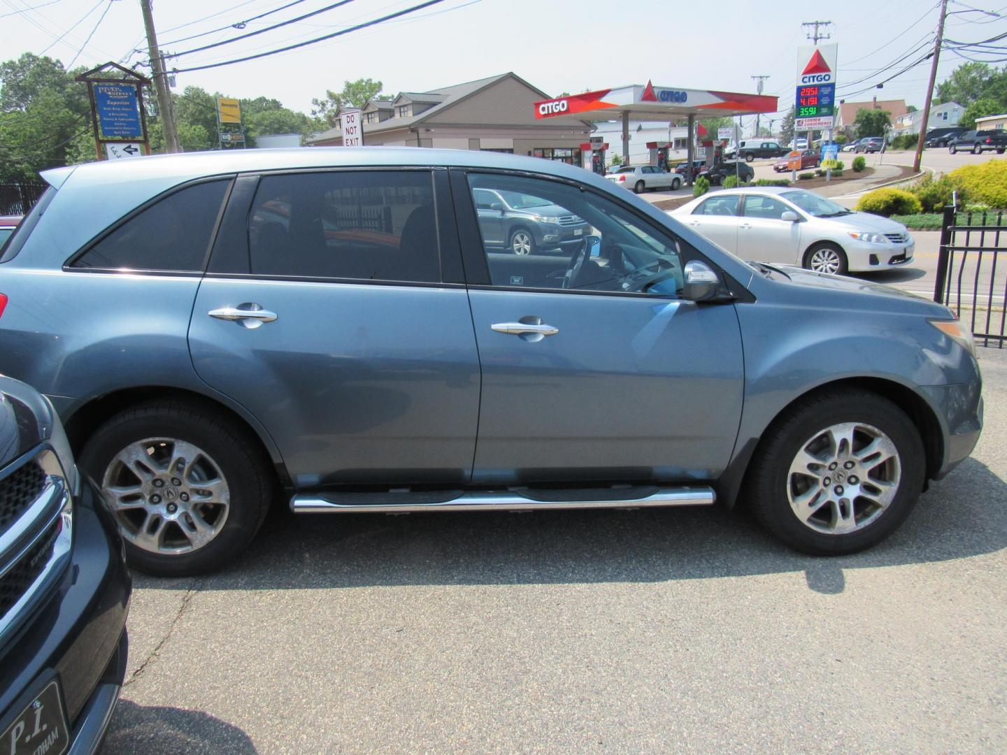 2008 Blue /Gray Acura MDX Base (2HNYD28278H) with an 3.5L V6 SOHC 24V engine, 5-Speed Automatic Overdrive transmission, located at 215 Milton St, Dedham, MA, 02026, (781) 329-5144, 42.241905, -71.157295 - This loaded one owner SUV is in great shape for the year. This is an AS-IS vehicle. What you see is what you get. Great first vehicle Runs and drives as expected. Lots of recent work, including Brakes. Don't miss it at this price. - Photo#7