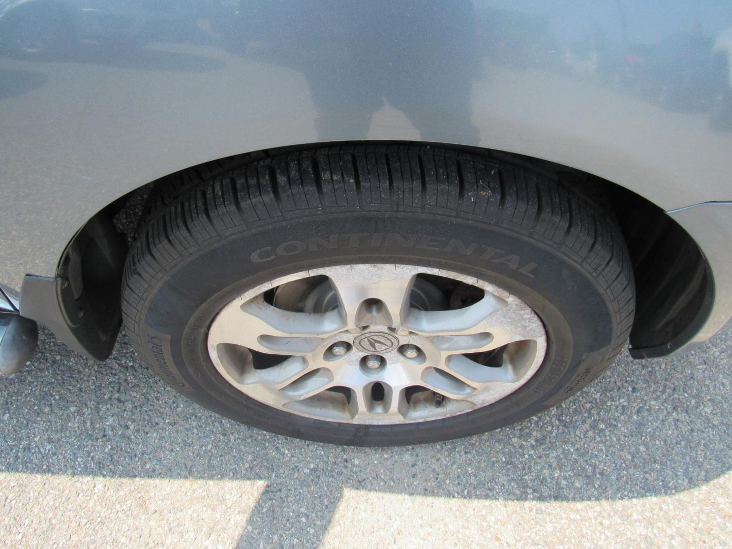 2008 Blue /Gray Acura MDX Base (2HNYD28278H) with an 3.5L V6 SOHC 24V engine, 5-Speed Automatic Overdrive transmission, located at 215 Milton St, Dedham, MA, 02026, (781) 329-5144, 42.241905, -71.157295 - This loaded one owner SUV is in great shape for the year. This is an AS-IS vehicle. What you see is what you get. Great first vehicle Runs and drives as expected. Lots of recent work, including Brakes. Don't miss it at this price. - Photo#10