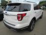 2019 White /Black Ford Explorer Platinum AWD (1FM5K8HT0KG) with an 3.5L V6 DOHC 24V engine, Automatic transmission, located at 215 Milton St, Dedham, MA, 02026, (781) 329-5144, 42.241905, -71.157295 - Photo#4
