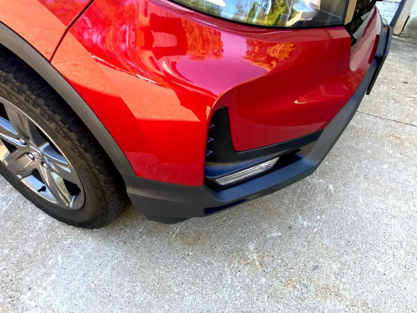 2022 red /Black Honda Ridgeline RTL-E AWD (5FPYK3F71NB) with an 3.5L V6 SOHC 24V engine, 9A transmission, located at 215 Milton St, Dedham, MA, 02026, (781) 329-5144, 42.241905, -71.157295 - Super Nice!!!!!! All ASPI Vehicles are fully serviced before they are delivered to assure the highest quality used vehicles.. Comes with a 3/3 warranty included in the price. Call for details. Prices on all vehicles do not include $299.95 Documentation fee, as well as Massachusetts sales tax, Reg - Photo#11