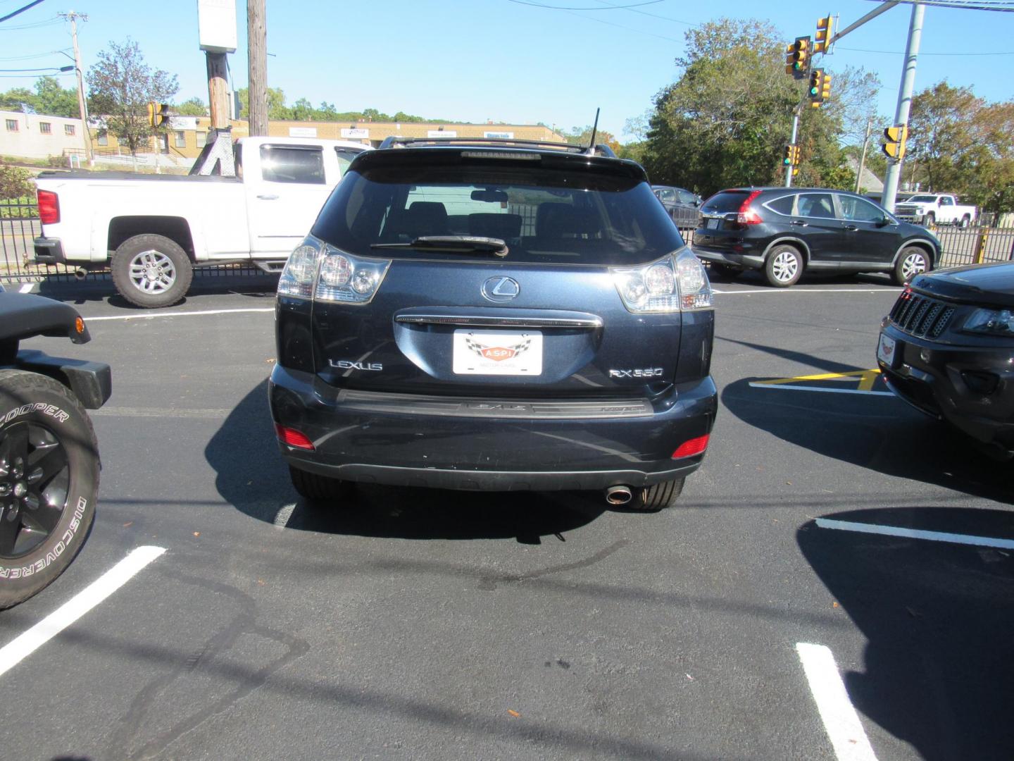 2007 Blue /Tan Lexus RX 350 AWD (2T2HK31U17C) with an 3.5L V6 DOHC 24V engine, 5-Speed Automatic Overdrive transmission, located at 215 Milton St, Dedham, MA, 02026, (781) 329-5144, 42.241905, -71.157295 - This nice Lexus has low mileage for the year. Runs like new . All ASPI Motor Cars vehicles are fully serviced before they are delivered to assure the highest quality used vehicles. Call Today! Prices on all vehicles do not include $299.95 Documentation fee, as well as Massachusetts sales tax, Reg - Photo#8