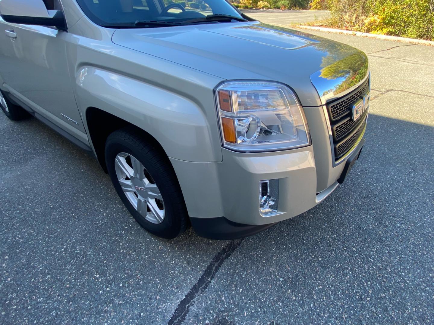 2015 Tan /Brown GMC Terrain SLT1 AWD (2GKFLXE33F6) with an 3.6L V6 DOHC 24V engine, 6-Speed Automatic transmission, located at 215 Milton St, Dedham, MA, 02026, (781) 329-5144, 42.241905, -71.157295 - This nice SUV is in excellent condition. Runs like new. All ASPI Motor Cars vehicles are fully serviced before they are delivered to assure the highest quality used vehicles. Comes with a 3/3 warranty included in the price. Call for details. Prices on all vehicles do not include $299.95 Docum - Photo#6
