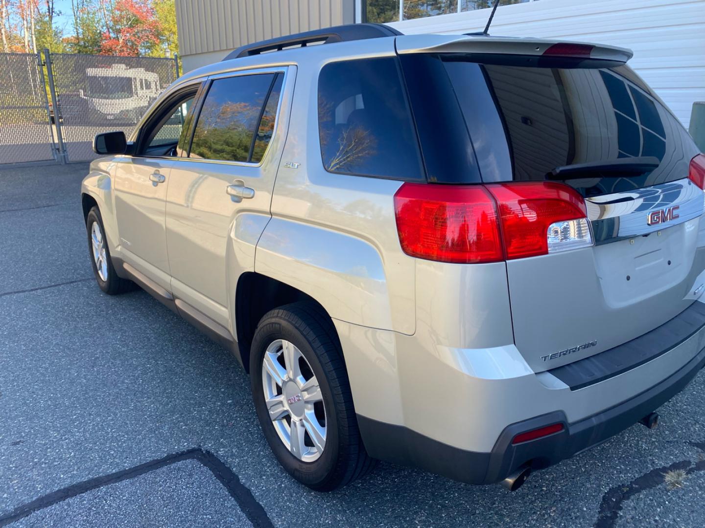 2015 Tan /Brown GMC Terrain SLT1 AWD (2GKFLXE33F6) with an 3.6L V6 DOHC 24V engine, 6-Speed Automatic transmission, located at 215 Milton St, Dedham, MA, 02026, (781) 329-5144, 42.241905, -71.157295 - This nice SUV is in excellent condition. Runs like new. All ASPI Motor Cars vehicles are fully serviced before they are delivered to assure the highest quality used vehicles. Comes with a 3/3 warranty included in the price. Call for details. Prices on all vehicles do not include $299.95 Docum - Photo#4
