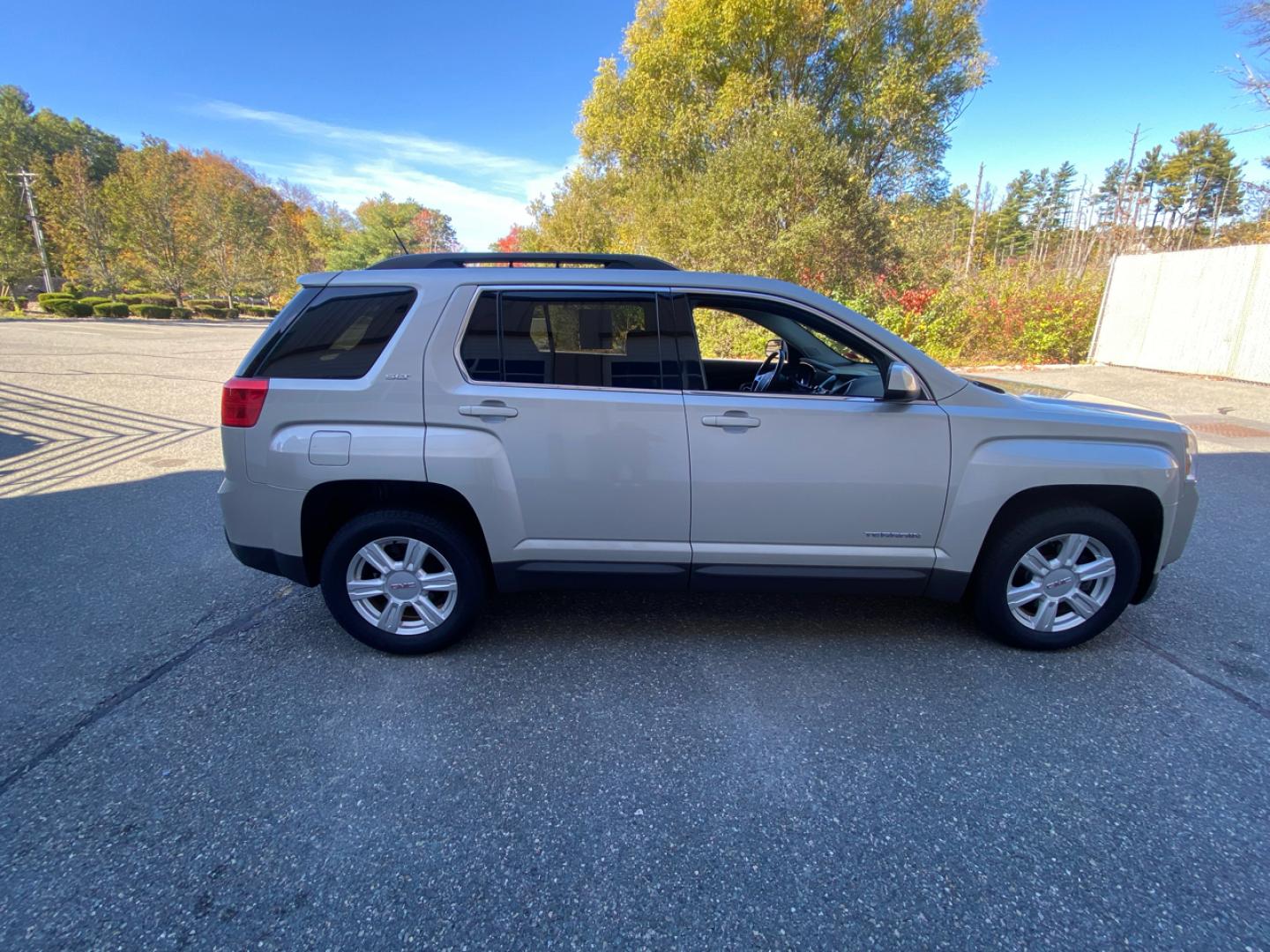 2015 Tan /Brown GMC Terrain SLT1 AWD (2GKFLXE33F6) with an 3.6L V6 DOHC 24V engine, 6-Speed Automatic transmission, located at 215 Milton St, Dedham, MA, 02026, (781) 329-5144, 42.241905, -71.157295 - This nice SUV is in excellent condition. Runs like new. All ASPI Motor Cars vehicles are fully serviced before they are delivered to assure the highest quality used vehicles. Comes with a 3/3 warranty included in the price. Call for details. Prices on all vehicles do not include $299.95 Docum - Photo#1