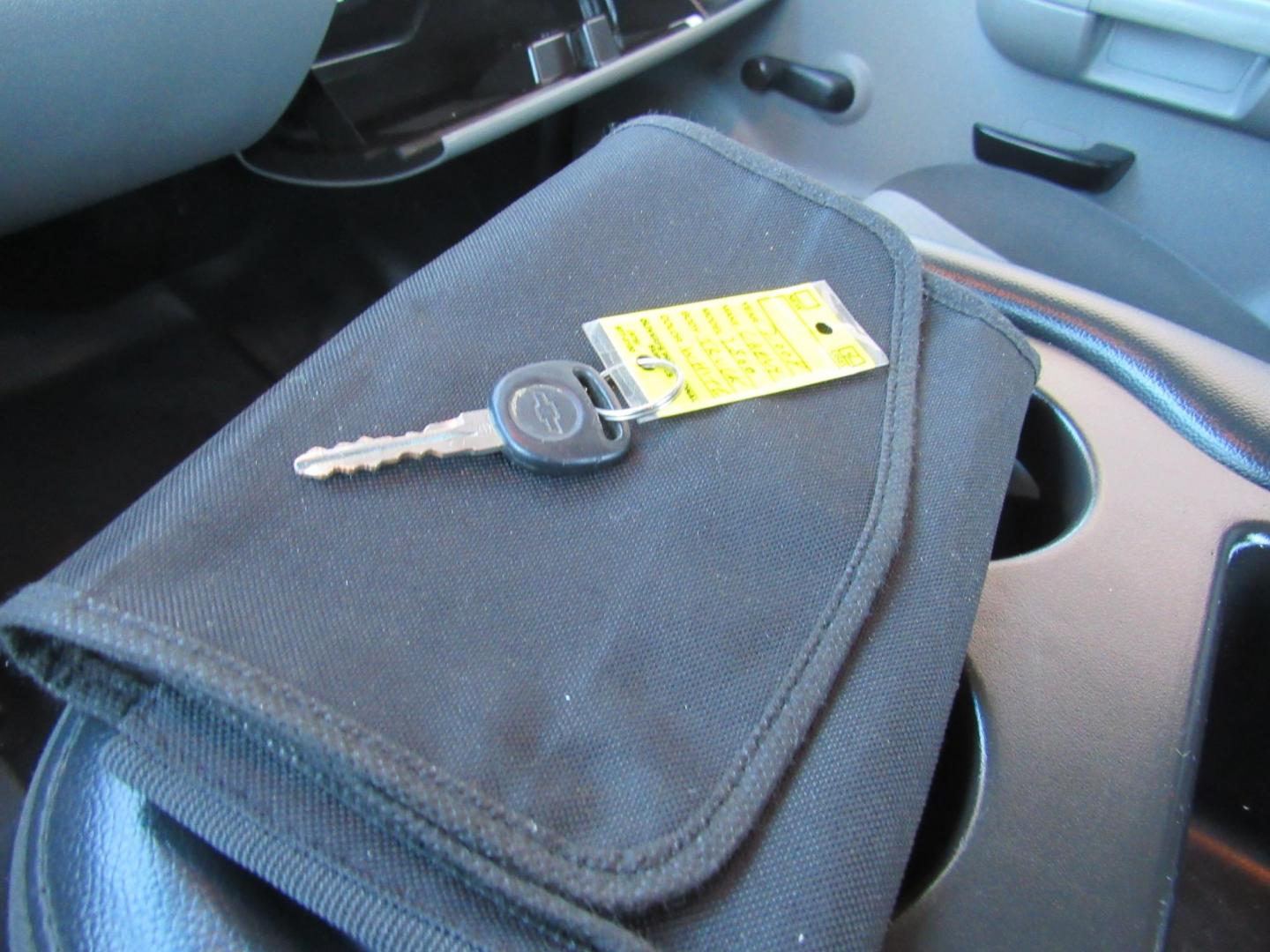 2008 White /Grey Chevrolet Silverado 2500HD LT1 Ext. Cab Long Box 4WD (1GCHK29K18E) with an 6.0L V8 OHV 16V engine, 6-Speed Automatic Overdrive transmission, located at 215 Milton St, Dedham, MA, 02026, (781) 329-5144, 42.241905, -71.157295 - Don't miss this one. 32K mile 2500HD work truck. This truck is in great condition. Fisher Plow ready. Has a plow frame, but no electronics or blade. All ASPI Motor Cars vehicles are serviced before they are delivered to assure the highest quality used vehicles. Call today! - Photo#21