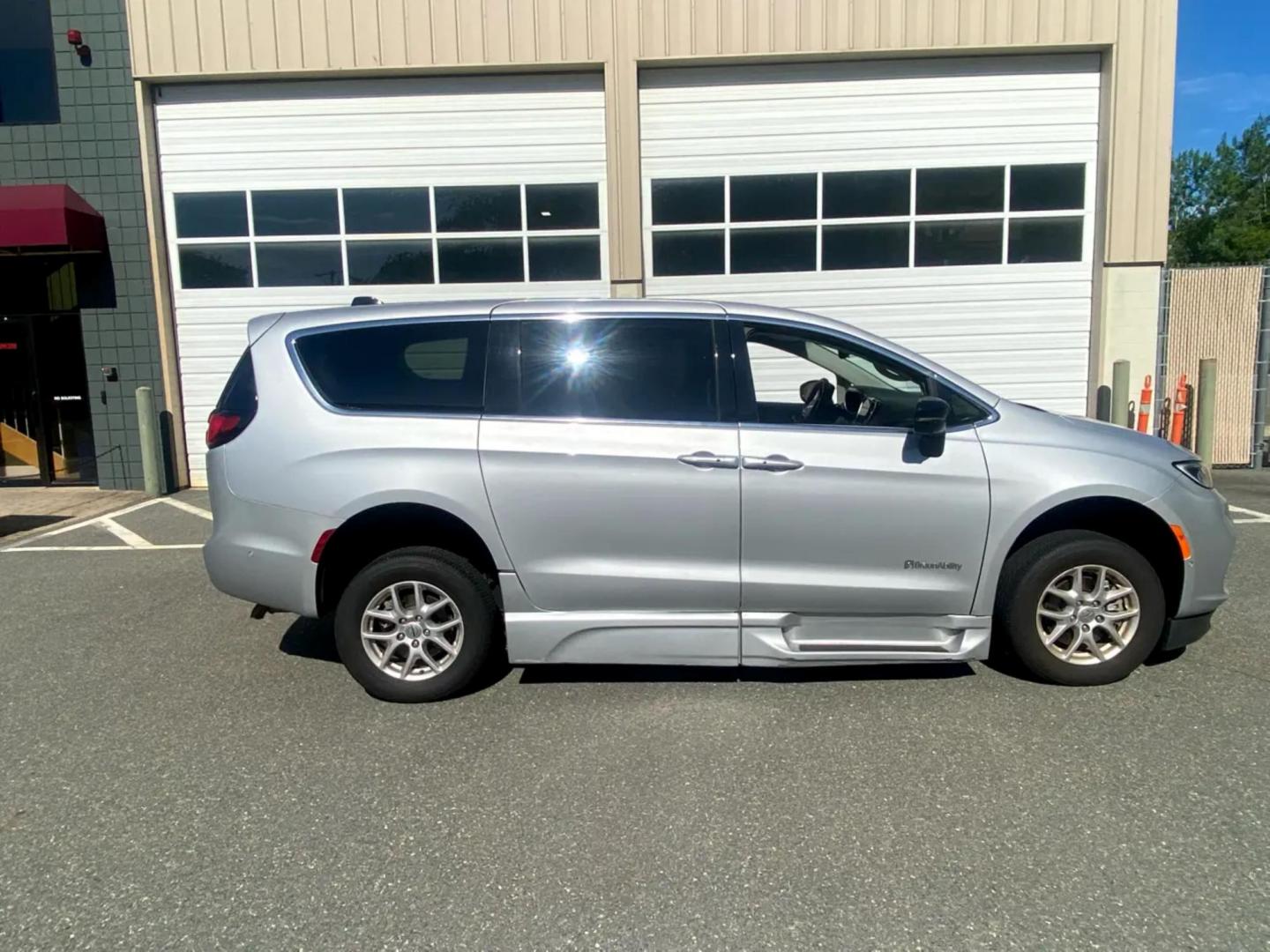 2024 Chrysler Pacifica Touring L (2C4RC1BG6RR) with an 3.6L V6 DOHC 24V engine, 9A transmission, located at 215 Milton St, Dedham, MA, 02026, (781) 329-5144, 42.241905, -71.157295 - Prices on all vehicles do not include $299.95 Documentation fee, as well as Massachusetts sales tax, Registration, Title Fee and State inspection. We try our hardest to be as accurate in our descriptions as possible. ASPI Motor Cars is not responsible for errors in listings by 3rd party vendors. Ple - Photo#1