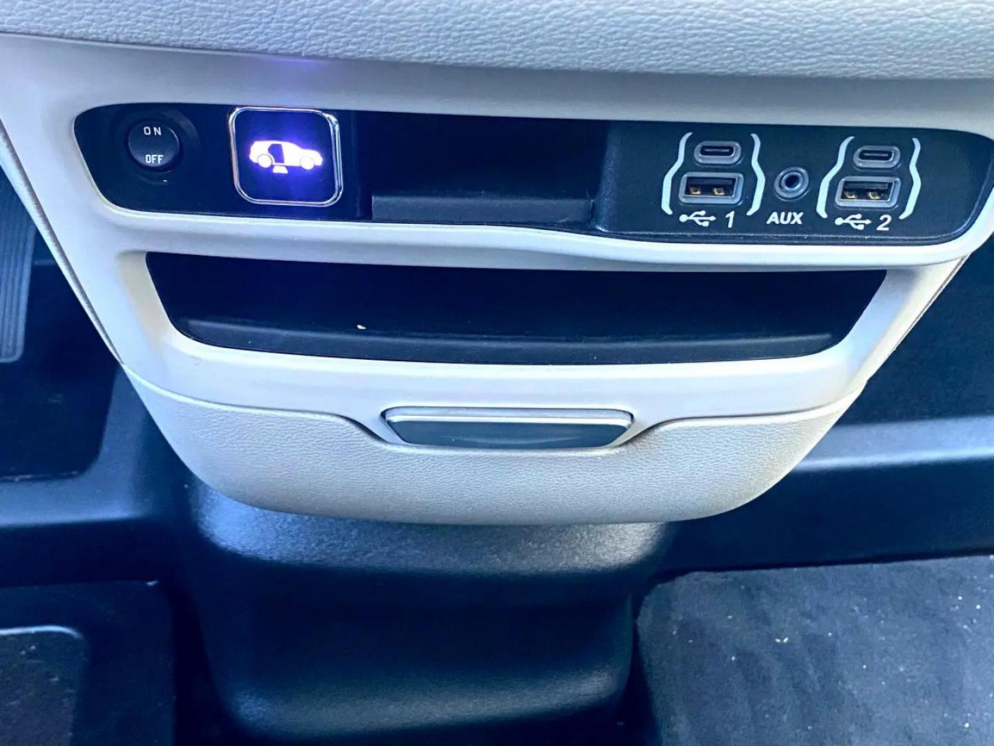 2024 Chrysler Pacifica Touring L (2C4RC1BG6RR) with an 3.6L V6 DOHC 24V engine, 9A transmission, located at 215 Milton St, Dedham, MA, 02026, (781) 329-5144, 42.241905, -71.157295 - Prices on all vehicles do not include $299.95 Documentation fee, as well as Massachusetts sales tax, Registration, Title Fee and State inspection. We try our hardest to be as accurate in our descriptions as possible. ASPI Motor Cars is not responsible for errors in listings by 3rd party vendors. Ple - Photo#12