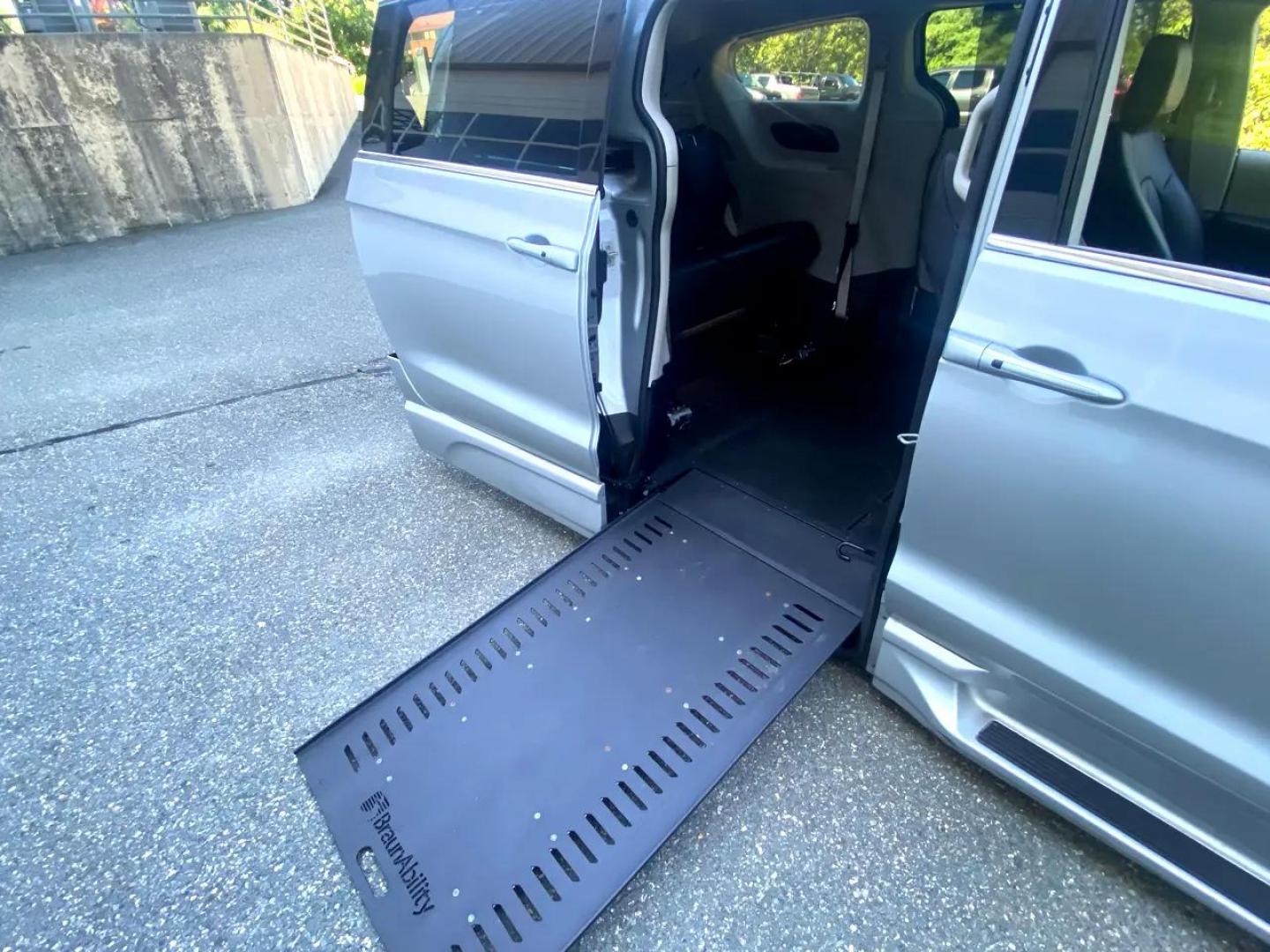 2024 Chrysler Pacifica Touring L (2C4RC1BG6RR) with an 3.6L V6 DOHC 24V engine, 9A transmission, located at 215 Milton St, Dedham, MA, 02026, (781) 329-5144, 42.241905, -71.157295 - Prices on all vehicles do not include $299.95 Documentation fee, as well as Massachusetts sales tax, Registration, Title Fee and State inspection. We try our hardest to be as accurate in our descriptions as possible. ASPI Motor Cars is not responsible for errors in listings by 3rd party vendors. Ple - Photo#15