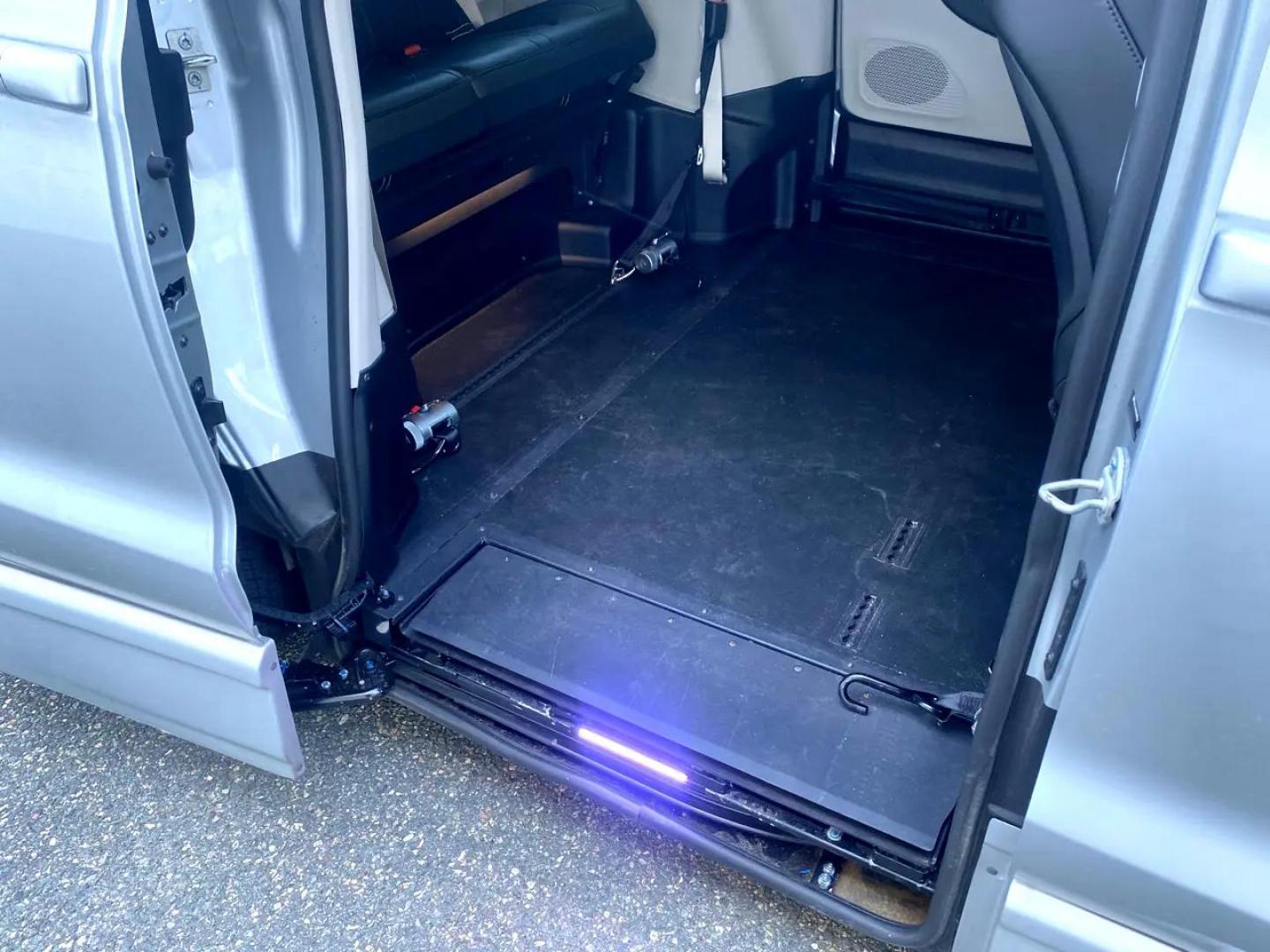 2024 Chrysler Pacifica Touring L (2C4RC1BG6RR) with an 3.6L V6 DOHC 24V engine, 9A transmission, located at 215 Milton St, Dedham, MA, 02026, (781) 329-5144, 42.241905, -71.157295 - Prices on all vehicles do not include $299.95 Documentation fee, as well as Massachusetts sales tax, Registration, Title Fee and State inspection. We try our hardest to be as accurate in our descriptions as possible. ASPI Motor Cars is not responsible for errors in listings by 3rd party vendors. Ple - Photo#22