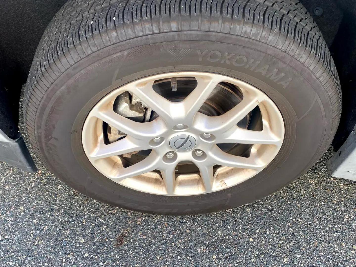 2024 Chrysler Pacifica Touring L (2C4RC1BG6RR) with an 3.6L V6 DOHC 24V engine, 9A transmission, located at 215 Milton St, Dedham, MA, 02026, (781) 329-5144, 42.241905, -71.157295 - Prices on all vehicles do not include $299.95 Documentation fee, as well as Massachusetts sales tax, Registration, Title Fee and State inspection. We try our hardest to be as accurate in our descriptions as possible. ASPI Motor Cars is not responsible for errors in listings by 3rd party vendors. Ple - Photo#35