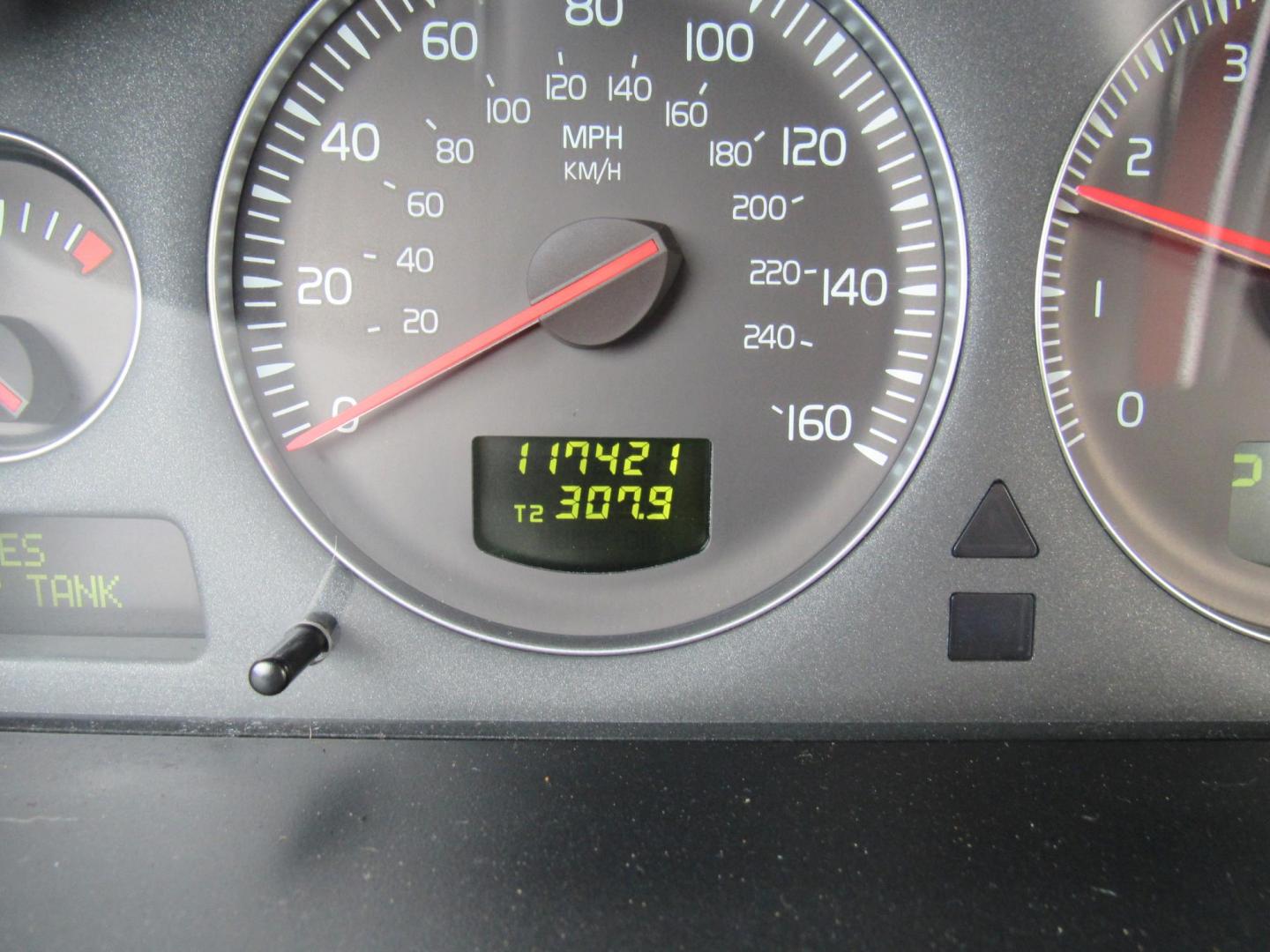 2006 BLACK /BLACK Volvo S60 2.5T AWD (YV1RH592362) with an 2.5L L5 DOHC 20V TURBO engine, 5-Speed Automatic transmission, located at 215 Milton St, Dedham, MA, 02026, (781) 329-5144, 42.241905, -71.157295 - Photo#16