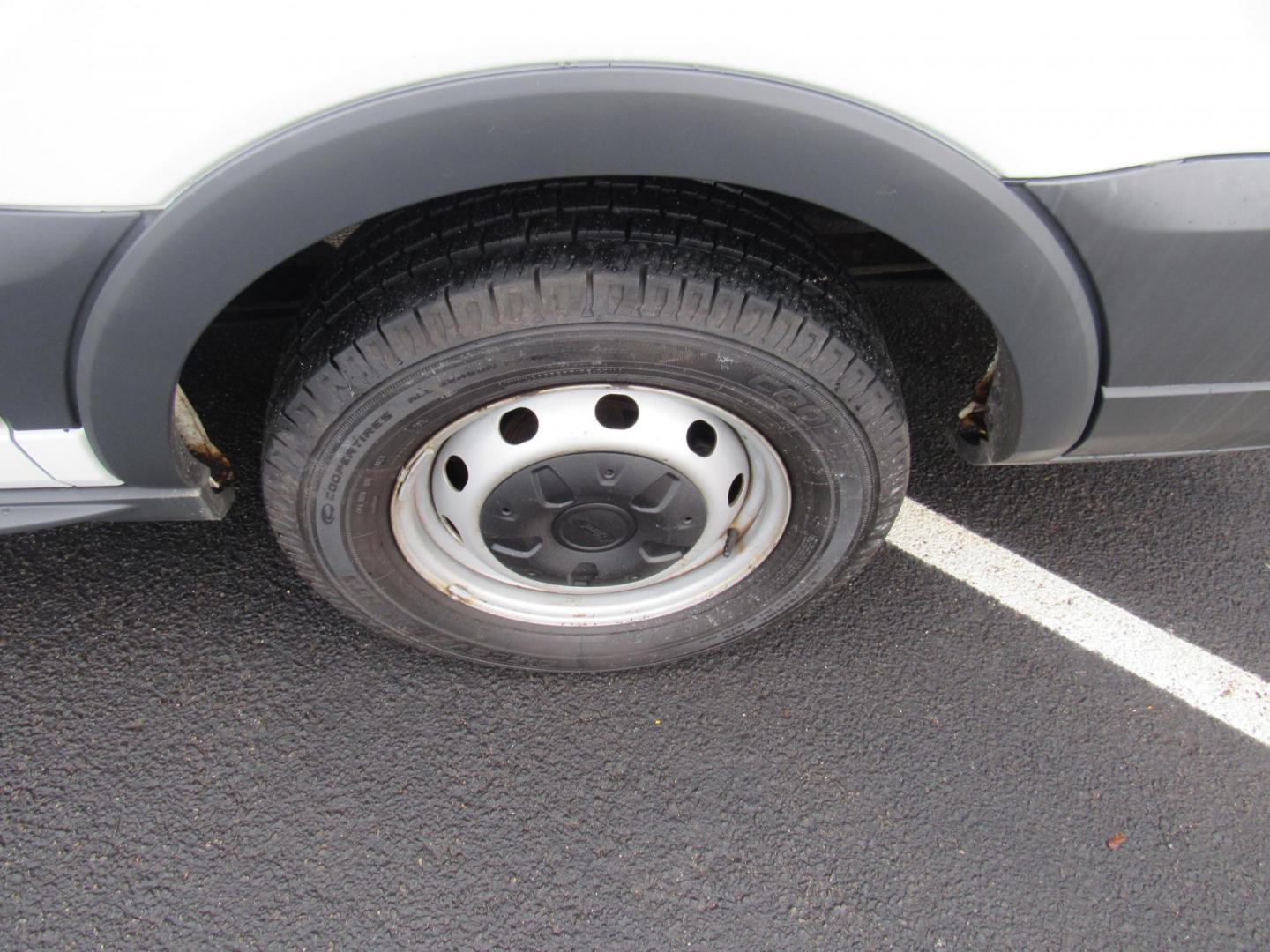 2016 White /Gray Ford Transit 150 Wagon Low Roof XLT 60/40 Pass. 130-in. WB (1FDZK1ZM3GK) with an 3.7L V6 DOHC 24V engine, 6A Automatic transmission, located at 215 Milton St, Dedham, MA, 02026, (781) 329-5144, 42.241905, -71.157295 - Photo#11