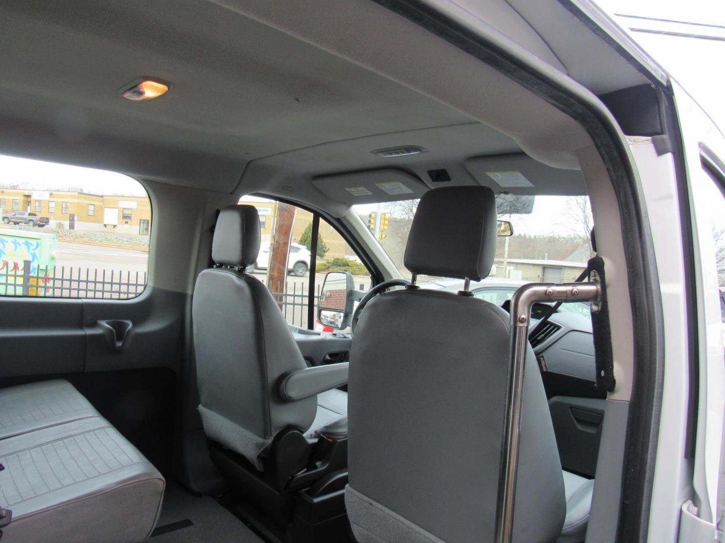 2016 White /Gray Ford Transit 150 Wagon Low Roof XLT 60/40 Pass. 130-in. WB (1FDZK1ZM3GK) with an 3.7L V6 DOHC 24V engine, 6A Automatic transmission, located at 215 Milton St, Dedham, MA, 02026, (781) 329-5144, 42.241905, -71.157295 - Photo#17