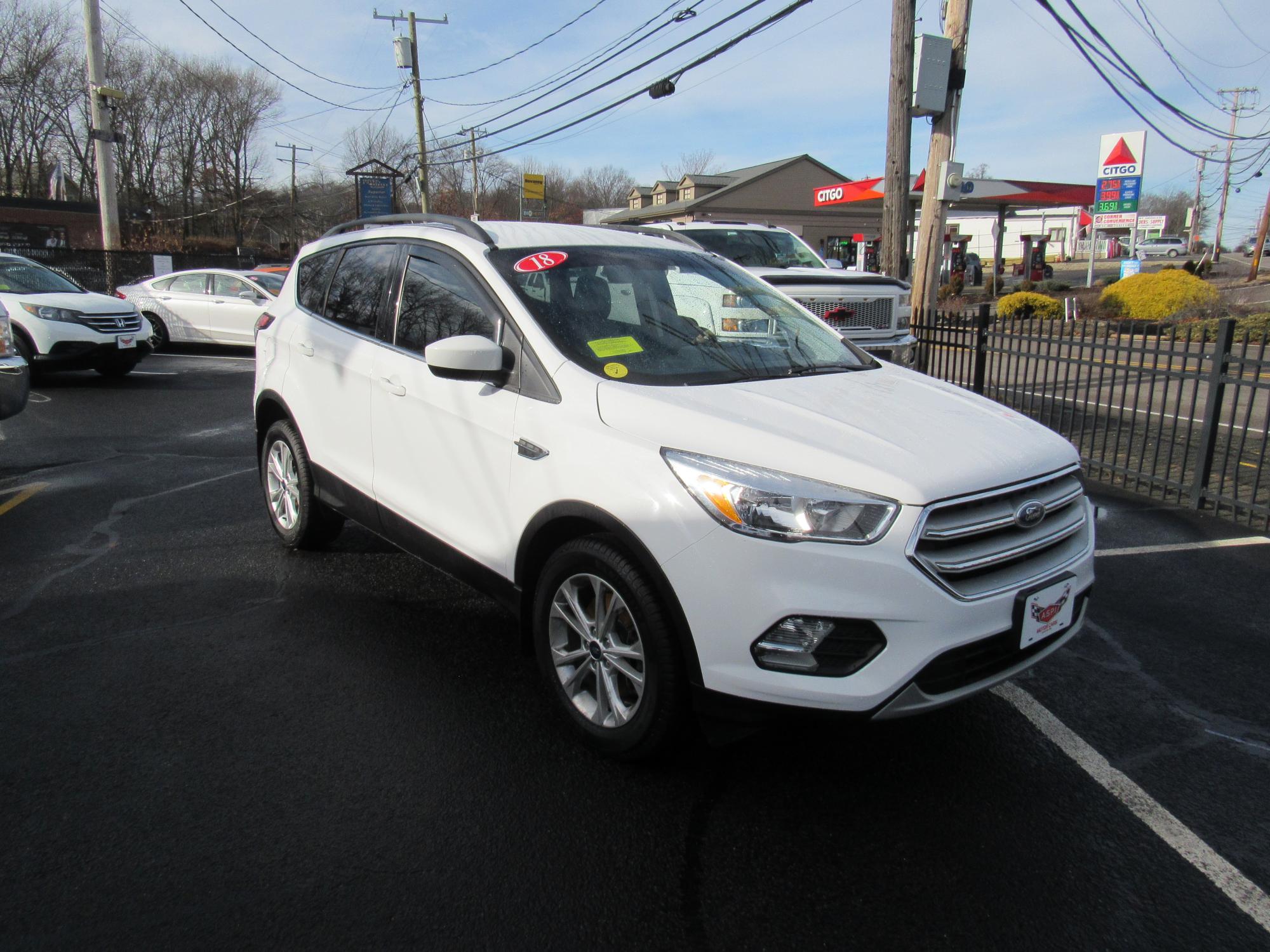 photo of 2018 Ford Escape SE 4WD