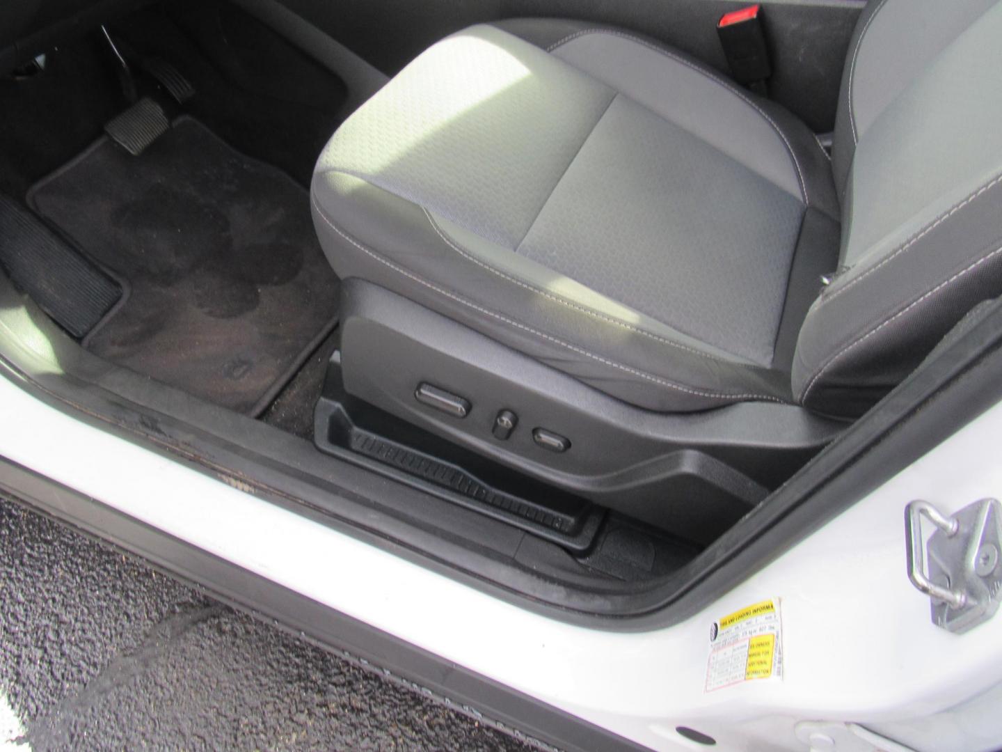 2018 White /Gray Ford Escape SE 4WD (1FMCU9GD5JU) with an 1.5L L4 DOHC 16V engine, 6A transmission, located at 215 Milton St, Dedham, MA, 02026, (781) 329-5144, 42.241905, -71.157295 - This nice little SUV is in excellent condition. Runs like new. All ASPI Motor Cars vehicles are fully serviced before they are delivered to assure the highest quality used vehicle. Call for details Prices on all vehicles do not include $299.95 Documentation fee, as well as Massachusetts sales ta - Photo#15