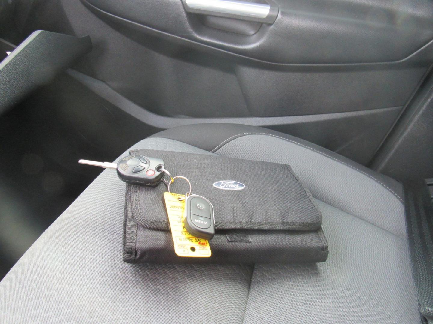 2018 White /Gray Ford Escape SE 4WD (1FMCU9GD5JU) with an 1.5L L4 DOHC 16V engine, 6A transmission, located at 215 Milton St, Dedham, MA, 02026, (781) 329-5144, 42.241905, -71.157295 - This nice little SUV is in excellent condition. Runs like new. All ASPI Motor Cars vehicles are fully serviced before they are delivered to assure the highest quality used vehicle. Call for details Prices on all vehicles do not include $299.95 Documentation fee, as well as Massachusetts sales ta - Photo#21