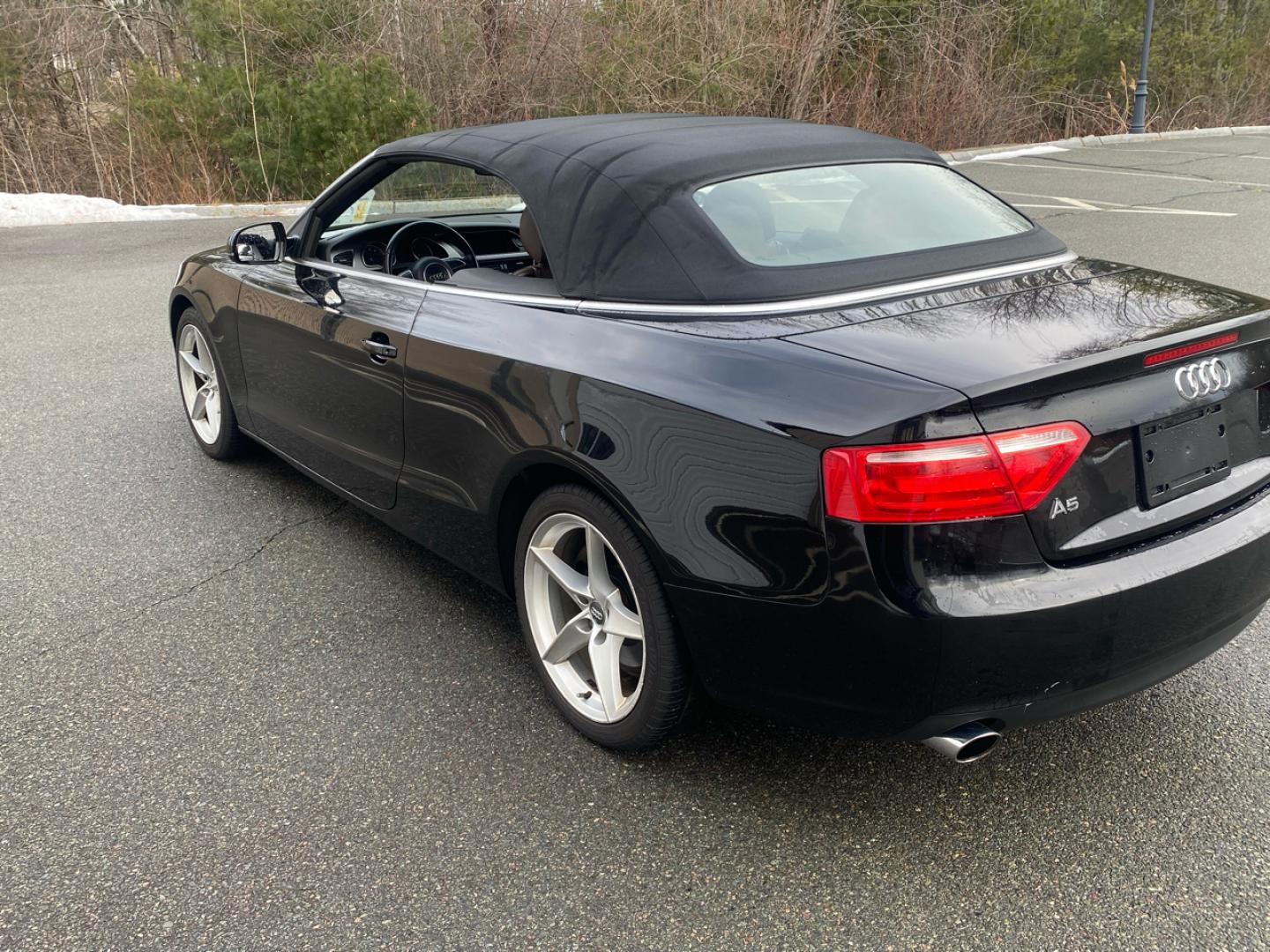 2014 BLACK /saddle Audi A5 Cabriolet 2.0T quattro Tiptronic (WAUCFAFH1EN) with an 2.0L L4 DOHC 16V TURBO engine, 6-Speed Automatic transmission, located at 215 Milton St, Dedham, MA, 02026, (781) 329-5144, 42.241905, -71.157295 - Introducing this sleek 2014 Black Audi A5 - a ride that combines style, performance, and luxury in one package. This sporty coupe comes equipped with all the bells and whistles you could want in a vehicle, from its Alloy Wheels to its Automatic Headlights and even a handy Tire Pressure Monitor. Feel - Photo#6