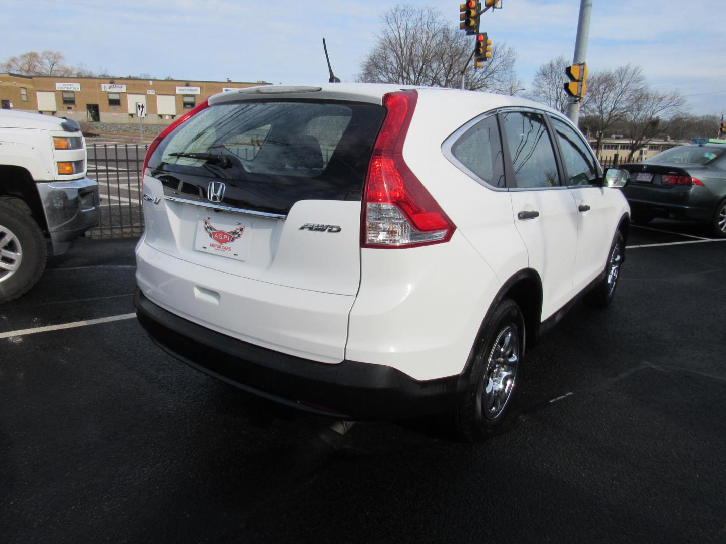 2012 Honda CR-V LX 4WD 5-Speed AT (2HKRM4H38CH) with an 2.4L L4 DOHC 16V engine, 5-Speed Automatic transmission, located at 215 Milton St, Dedham, MA, 02026, (781) 329-5144, 42.241905, -71.157295 - Photo#6