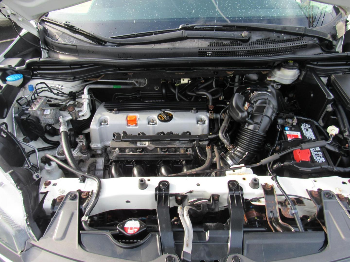 2012 Honda CR-V LX 4WD 5-Speed AT (2HKRM4H38CH) with an 2.4L L4 DOHC 16V engine, 5-Speed Automatic transmission, located at 215 Milton St, Dedham, MA, 02026, (781) 329-5144, 42.241905, -71.157295 - Photo#15