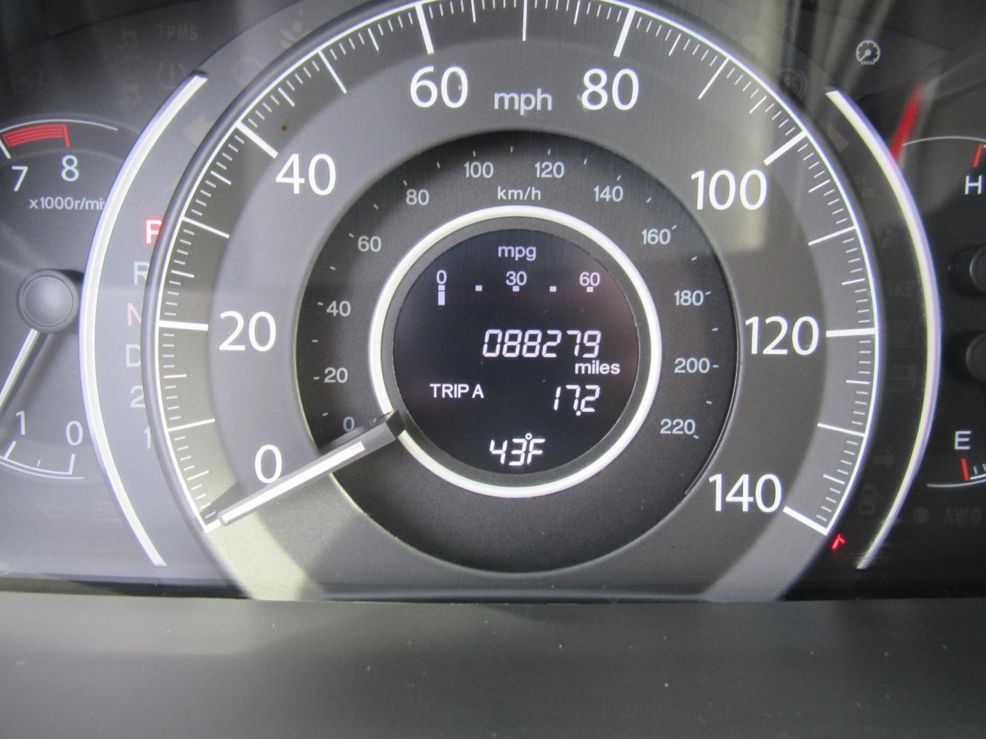 2012 Honda CR-V LX 4WD 5-Speed AT (2HKRM4H38CH) with an 2.4L L4 DOHC 16V engine, 5-Speed Automatic transmission, located at 215 Milton St, Dedham, MA, 02026, (781) 329-5144, 42.241905, -71.157295 - Photo#18