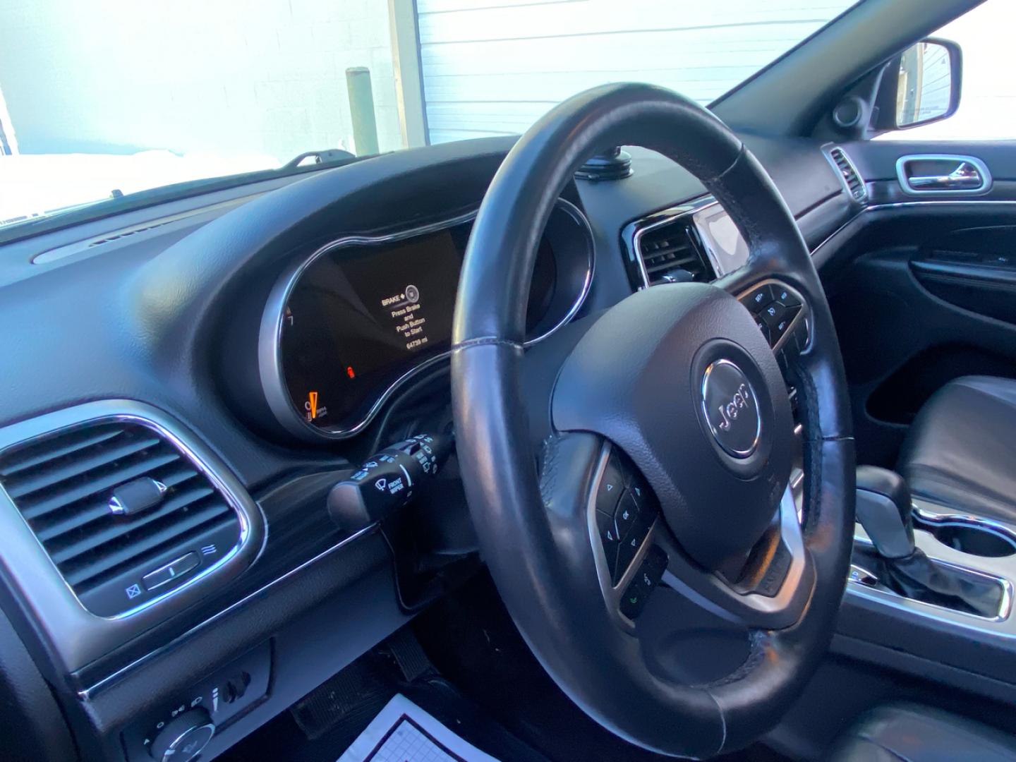 2019 BLACK /Black Jeep Grand Cherokee Limited 4WD (1C4RJFBGXKC) with an 3.6L V6 DOHC 24V engine, Automatic transmission, located at 215 Milton St, Dedham, MA, 02026, (781) 329-5144, 42.241905, -71.157295 - Step into this sleek 2019 Jeep Grand Cherokee, where luxury meets adventure. With a vehicle history report readily available, you can have peace of mind as you hit the road in style. Buckle up and feel the power under the hood as you cruise down the highway, knowing that safety is a top priority wit - Photo#8