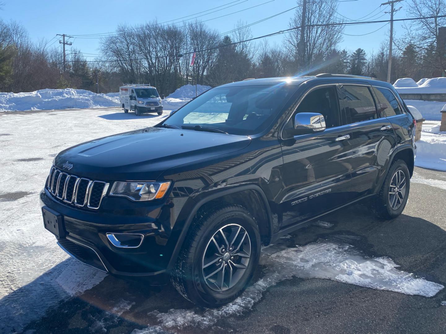 2019 BLACK /Black Jeep Grand Cherokee Limited 4WD (1C4RJFBGXKC) with an 3.6L V6 DOHC 24V engine, Automatic transmission, located at 215 Milton St, Dedham, MA, 02026, (781) 329-5144, 42.241905, -71.157295 - Step into this sleek 2019 Jeep Grand Cherokee, where luxury meets adventure. With a vehicle history report readily available, you can have peace of mind as you hit the road in style. Buckle up and feel the power under the hood as you cruise down the highway, knowing that safety is a top priority wit - Photo#3
