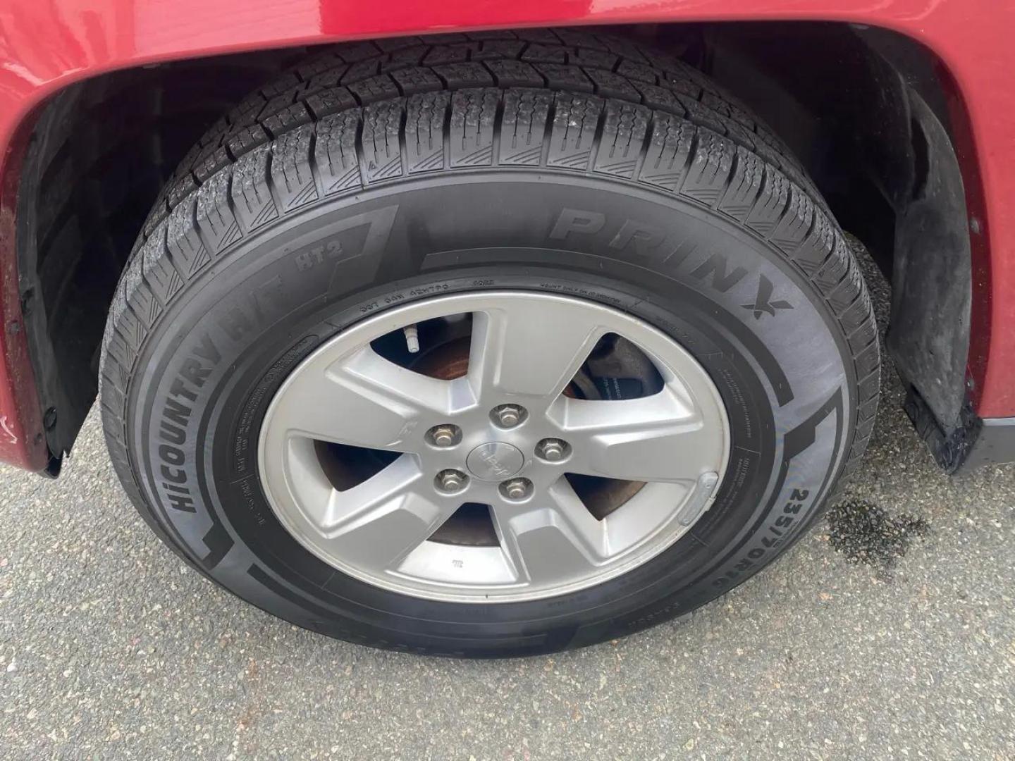 2012 Maroon /Grey Jeep Liberty Sport 4WD (1C4PJMAK9CW) with an 3.7L V6 SOHC 12V engine, 4-Speed Automatic transmission, located at 215 Milton St, Dedham, MA, 02026, (781) 329-5144, 42.241905, -71.157295 - Hop into this vibrant Burgundy 2012 Jeep Liberty and take on the roads with confidence! With its 4WD/AWD capabilities and traction control system, this adventure-ready SUV is perfect for exploring both city streets and off-road trails. Keeping your safety in mind, this Jeep is equipped with multiple - Photo#18