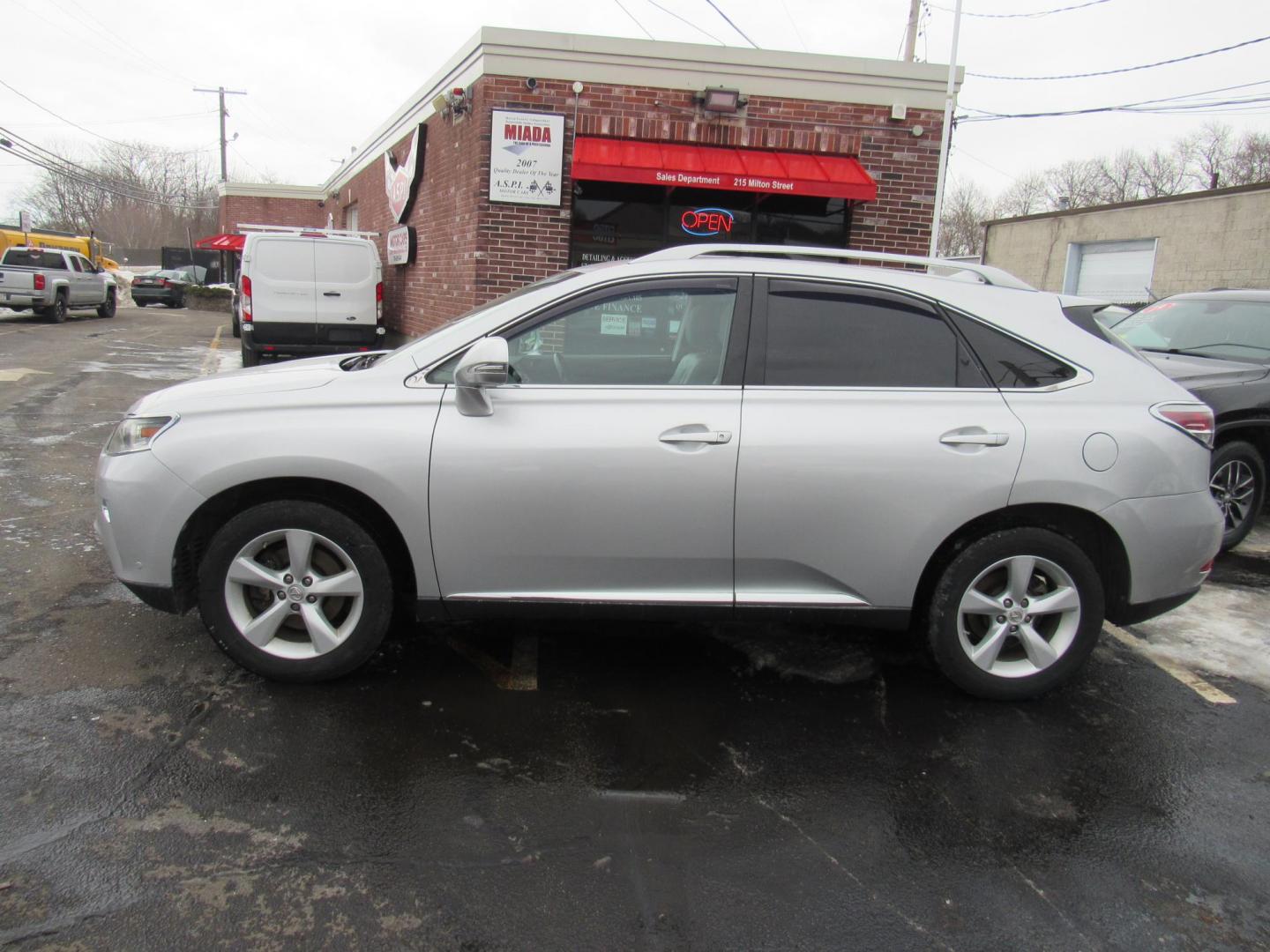 2015 SILVER /Gray Lexus RX 350 AWD (2T2BK1BA2FC) with an 3.5L V6 DOHC 24V engine, 6-Speed Automatic transmission, located at 215 Milton St, Dedham, MA, 02026, (781) 329-5144, 42.241905, -71.157295 - This nice SUV is in excellent condition. Loaded up with Leather. All ASPI Motor Cars vehicles are fully serviced before they are delivered. Comes with a 3/3 warranty included in the price. Call for details. Prices on all vehicles do not include $299.95 Documentation fee, as well as Massachusetts - Photo#3