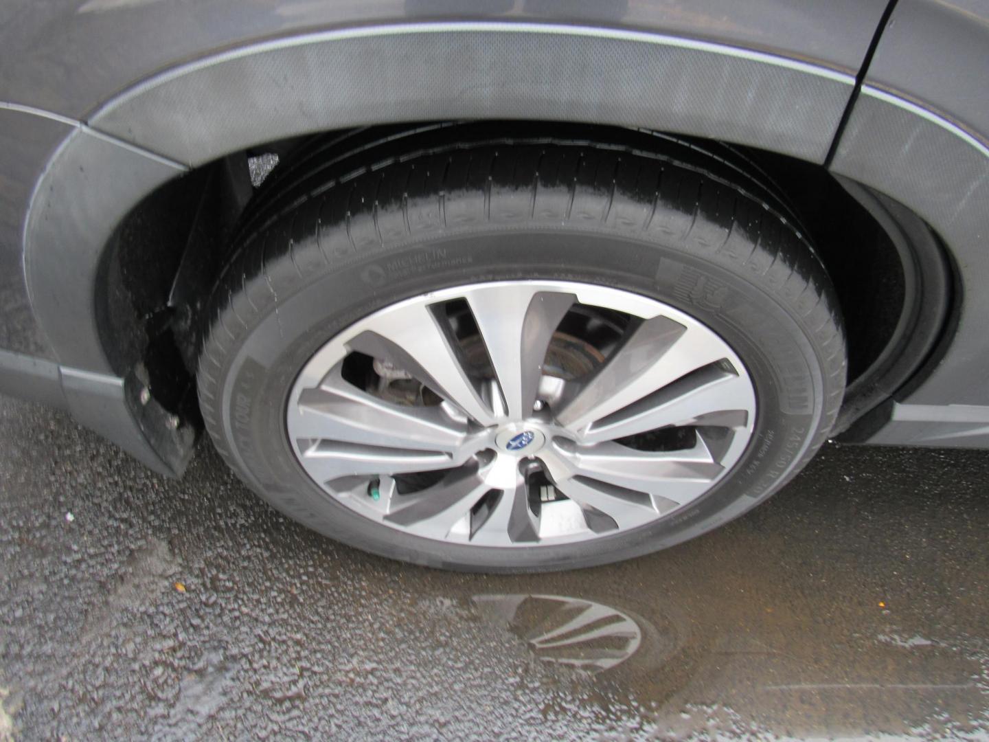 2019 SILVER /BROWN Subaru Ascent Touring 7-Passenger (4S4WMARD7K3) with an 2.4L L4 DOHC 16V engine, CVT transmission, located at 215 Milton St, Dedham, MA, 02026, (781) 329-5144, 42.241905, -71.157295 - This nice Crossover is in excellent condition. Runs like new. All ASPI Motor Cars vehicles are fully serviced before they are delivered to assure the highest quality used vehicles. comes with a 3/3 warranty included in the price. call for details. Prices on all vehicles do not include $299.95 Doc - Photo#8