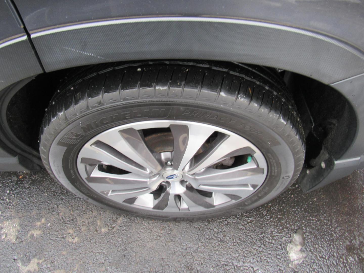 2019 SILVER /BROWN Subaru Ascent Touring 7-Passenger (4S4WMARD7K3) with an 2.4L L4 DOHC 16V engine, CVT transmission, located at 215 Milton St, Dedham, MA, 02026, (781) 329-5144, 42.241905, -71.157295 - This nice Crossover is in excellent condition. Runs like new. All ASPI Motor Cars vehicles are fully serviced before they are delivered to assure the highest quality used vehicles. comes with a 3/3 warranty included in the price. call for details. Prices on all vehicles do not include $299.95 Doc - Photo#11