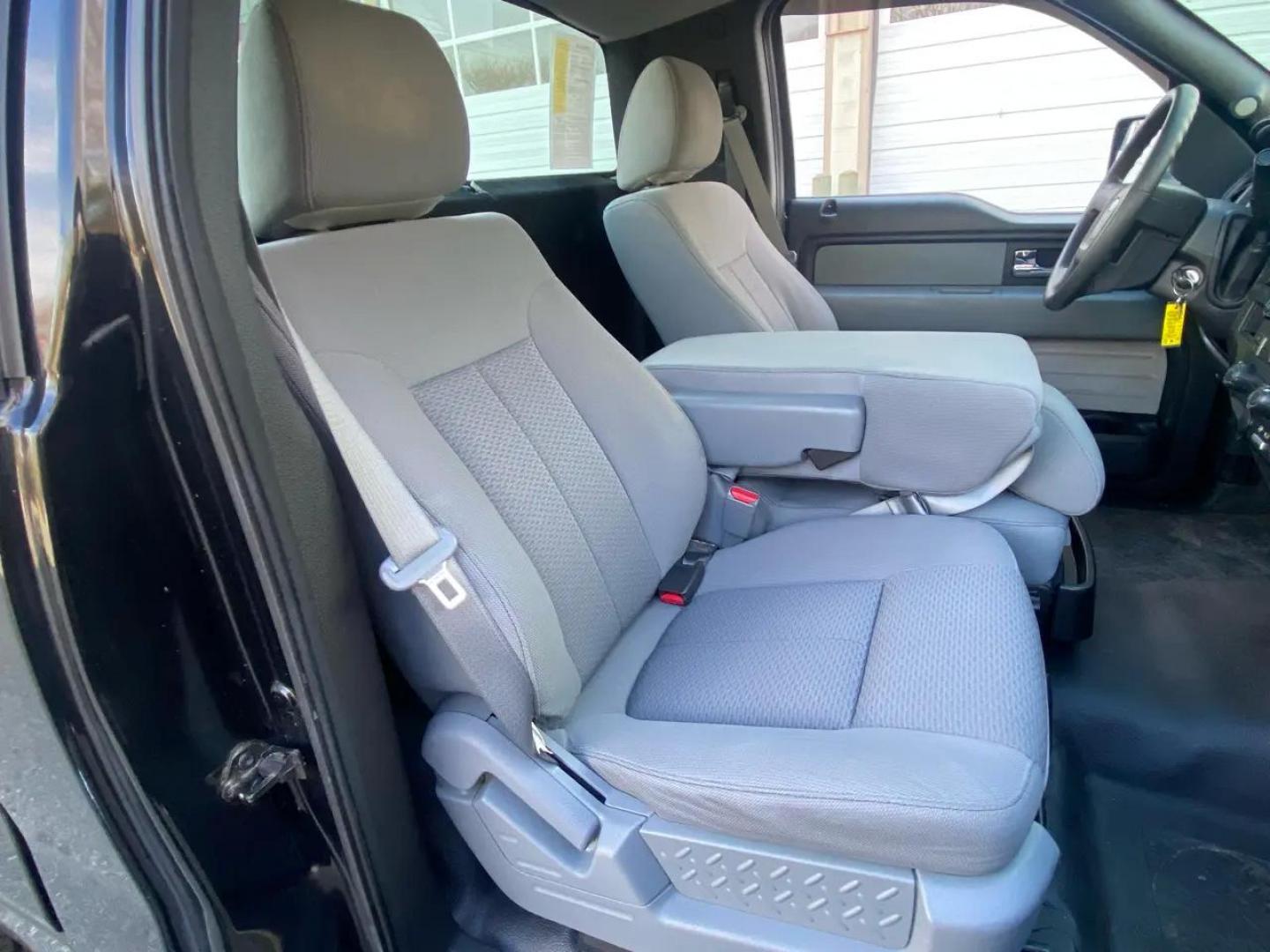 2013 BLACK /gray Ford F-150 SR-5 (1FTMF1EM5DF) with an 3.5L V6 SOHC 24V engine, Automatic transmission, located at 215 Milton St, Dedham, MA, 02026, (781) 329-5144, 42.241905, -71.157295 - Get ready to hit the road in style with this sleek and powerful 2013 Ford F-150! This black beauty not only looks great but packs a punch with its 4WD/AWD capability, ensuring you can handle any terrain with ease. Safety is a top priority with ABS brakes, traction control, and a full array of airbag - Photo#12