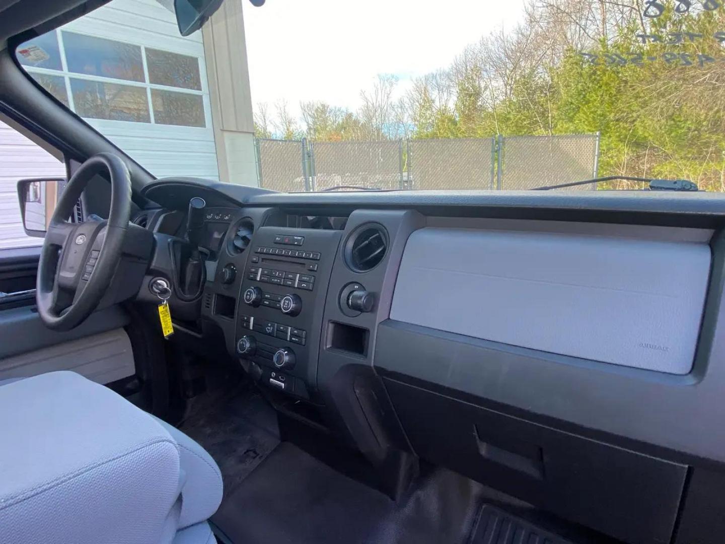 2013 BLACK /gray Ford F-150 SR-5 (1FTMF1EM5DF) with an 3.5L V6 SOHC 24V engine, Automatic transmission, located at 215 Milton St, Dedham, MA, 02026, (781) 329-5144, 42.241905, -71.157295 - Get ready to hit the road in style with this sleek and powerful 2013 Ford F-150! This black beauty not only looks great but packs a punch with its 4WD/AWD capability, ensuring you can handle any terrain with ease. Safety is a top priority with ABS brakes, traction control, and a full array of airbag - Photo#10