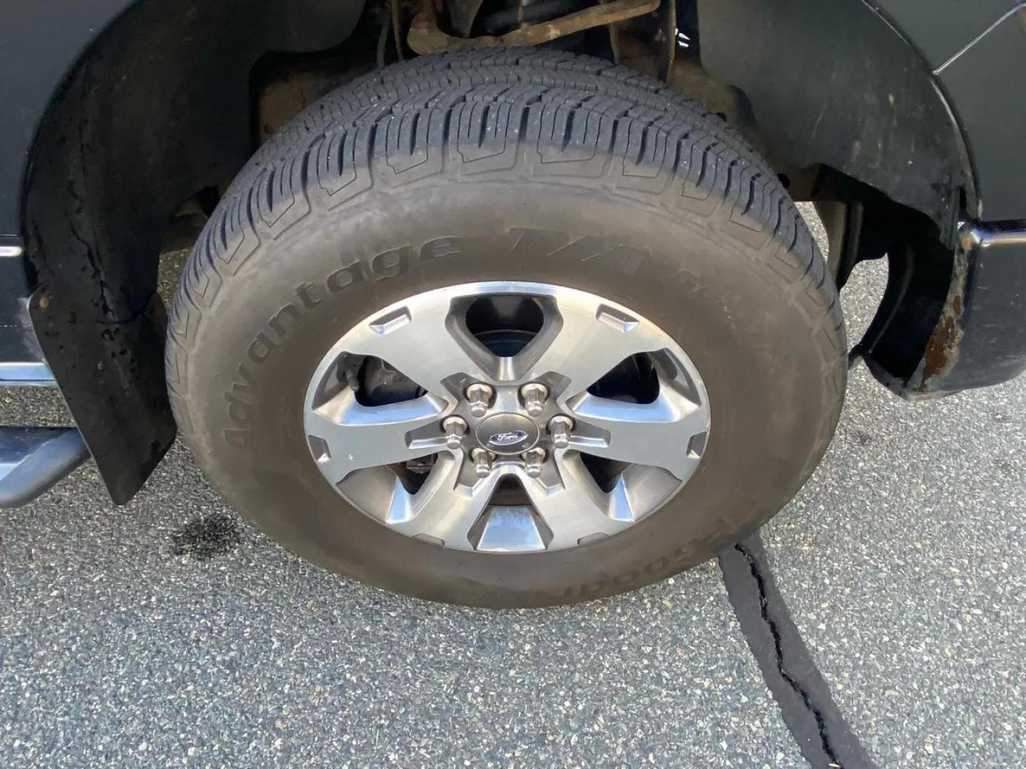 2013 BLACK /gray Ford F-150 SR-5 (1FTMF1EM5DF) with an 3.5L V6 SOHC 24V engine, Automatic transmission, located at 215 Milton St, Dedham, MA, 02026, (781) 329-5144, 42.241905, -71.157295 - Get ready to hit the road in style with this sleek and powerful 2013 Ford F-150! This black beauty not only looks great but packs a punch with its 4WD/AWD capability, ensuring you can handle any terrain with ease. Safety is a top priority with ABS brakes, traction control, and a full array of airbag - Photo#15