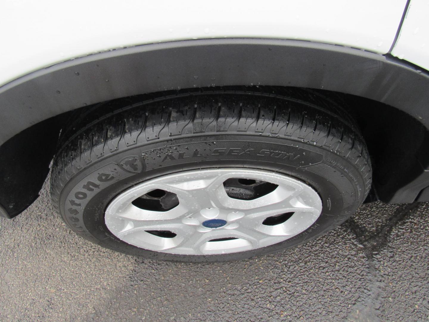 2019 White /Gray Ford Escape S FWD (1FMCU0F78KU) with an 2.5L L4 DOHC 16V engine, Automatic transmission, located at 215 Milton St, Dedham, MA, 02026, (781) 329-5144, 42.241905, -71.157295 - This nice little FWD SUV is in excellent condition. Runs like new. All ASPI Motor Cars vehicles are fully serviced before they are delivered to assure the highest quality used vehicles. Come with a 3/3 warranty included in the price. Call for details. Prices on all vehicles do not include $299.95 - Photo#8